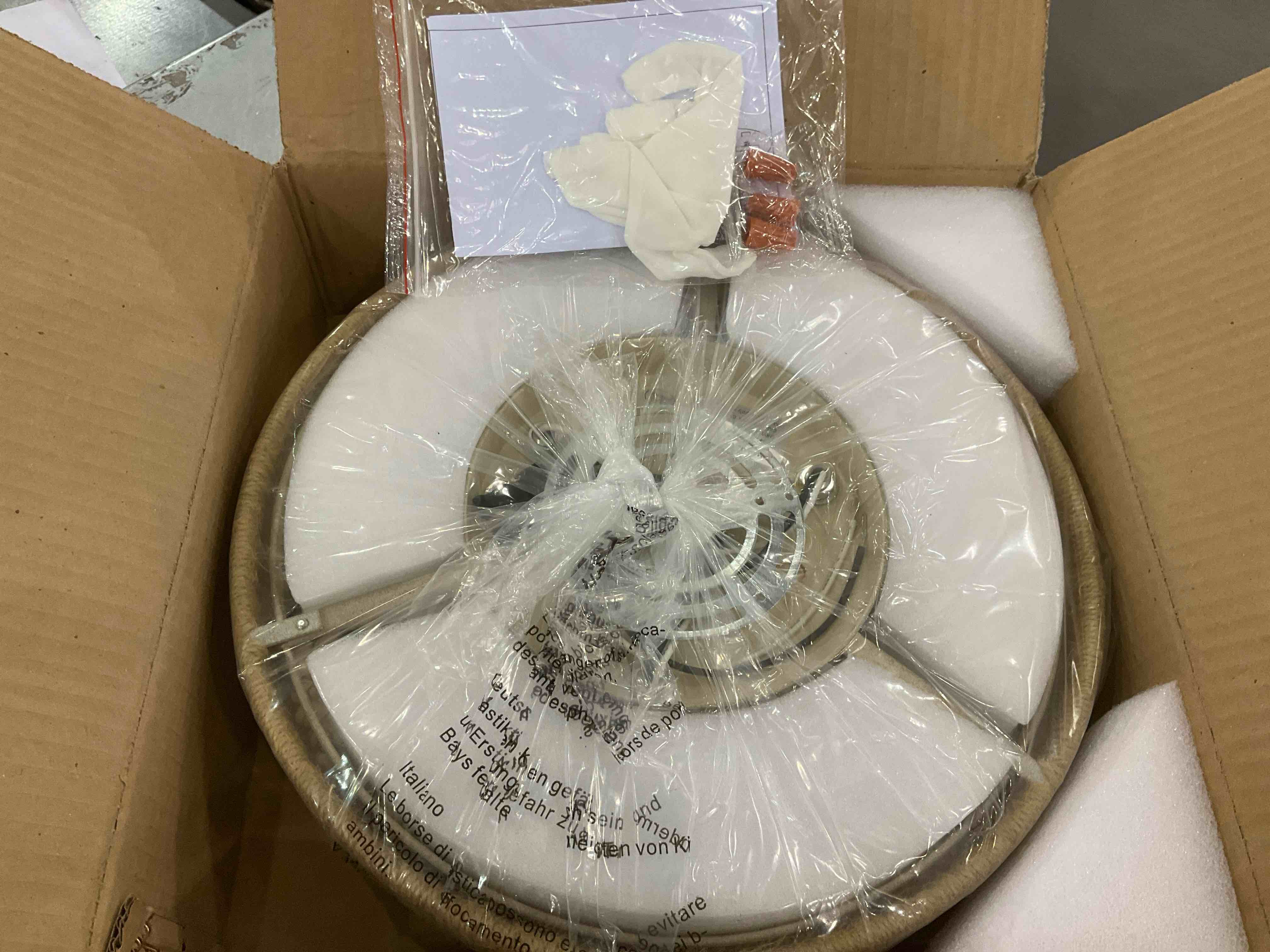 https://s3.amazonaws.com/lotting-images-prod/BargainHunt/EXS01282127_1715867564158.jpeg
