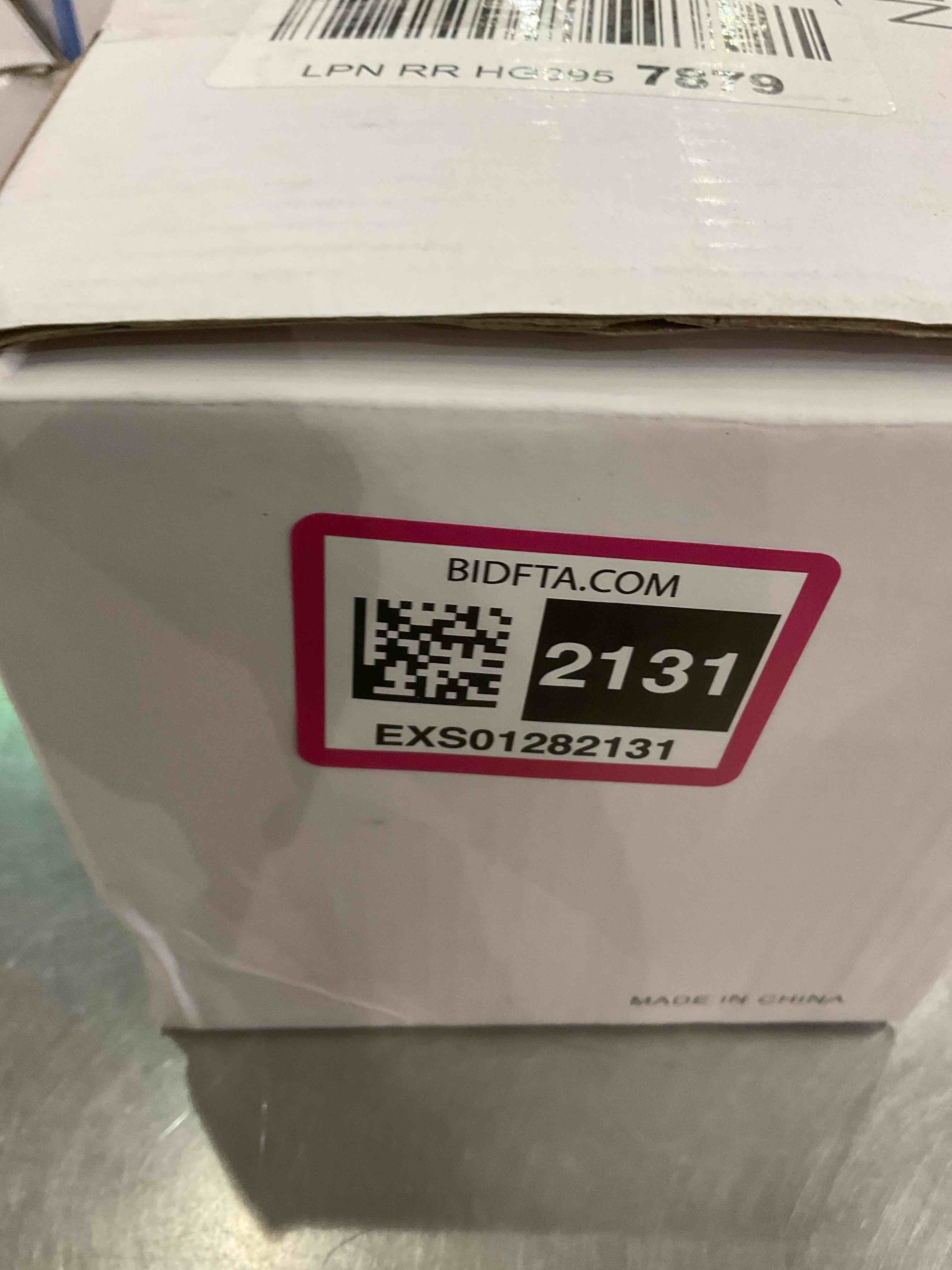 https://s3.amazonaws.com/lotting-images-prod/BargainHunt/EXS01282131_1715868107482.jpeg