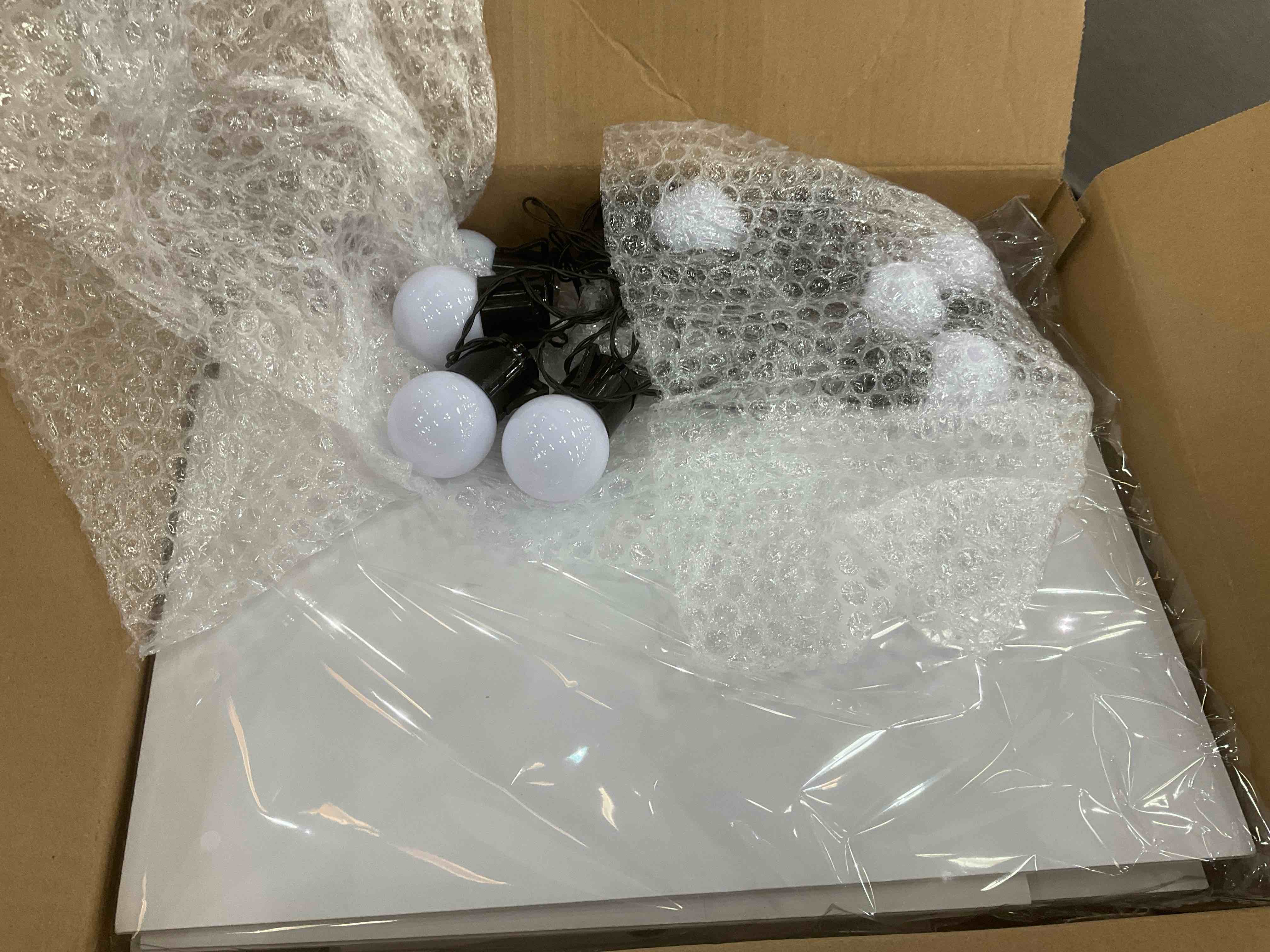 https://s3.amazonaws.com/lotting-images-prod/BargainHunt/EXS01282202_1715878785664.jpeg