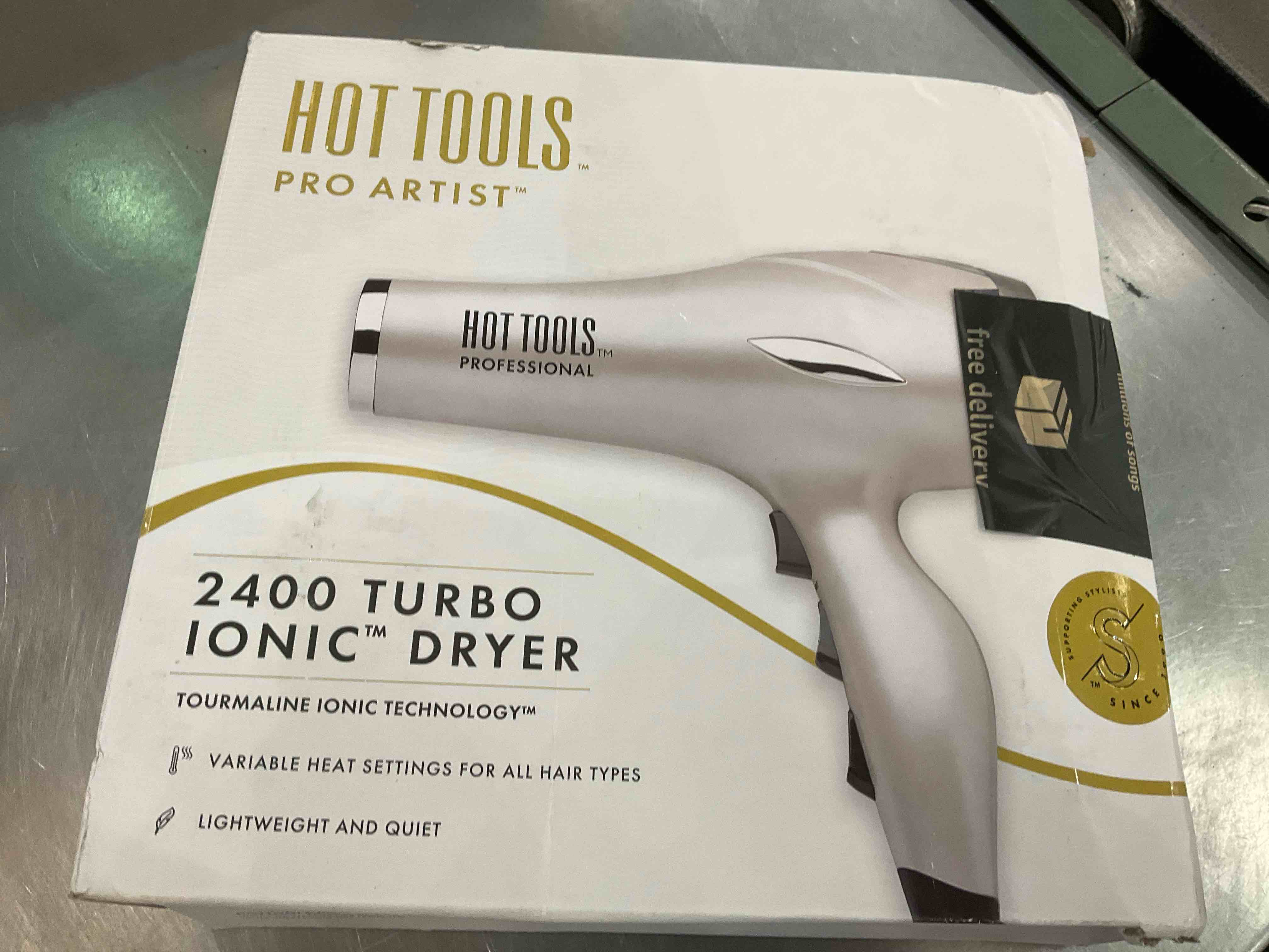 https://s3.amazonaws.com/lotting-images-prod/BargainHunt/EXS01282236_1715885617012.jpeg
