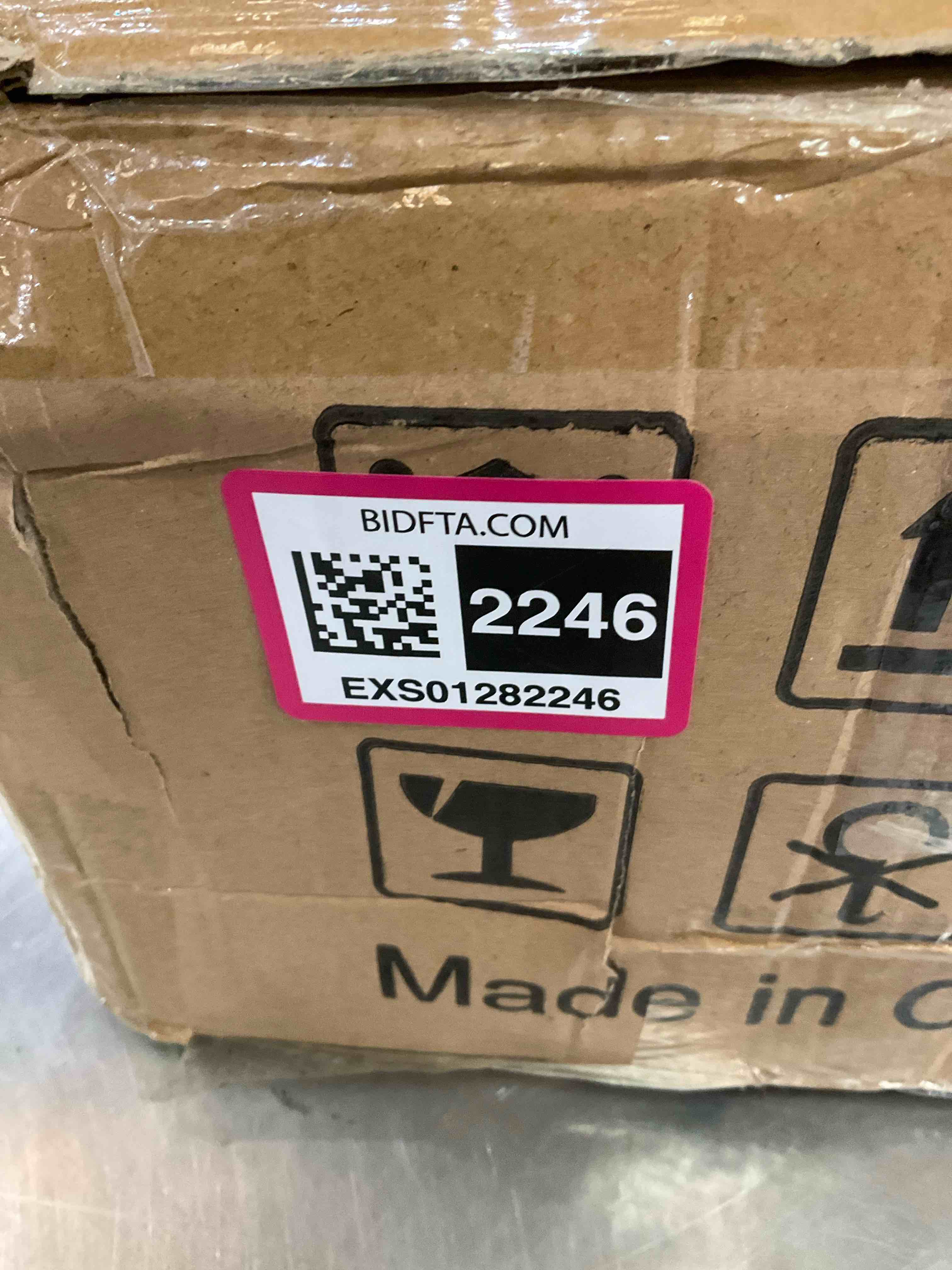 https://s3.amazonaws.com/lotting-images-prod/BargainHunt/EXS01282246_1715887178816.jpeg