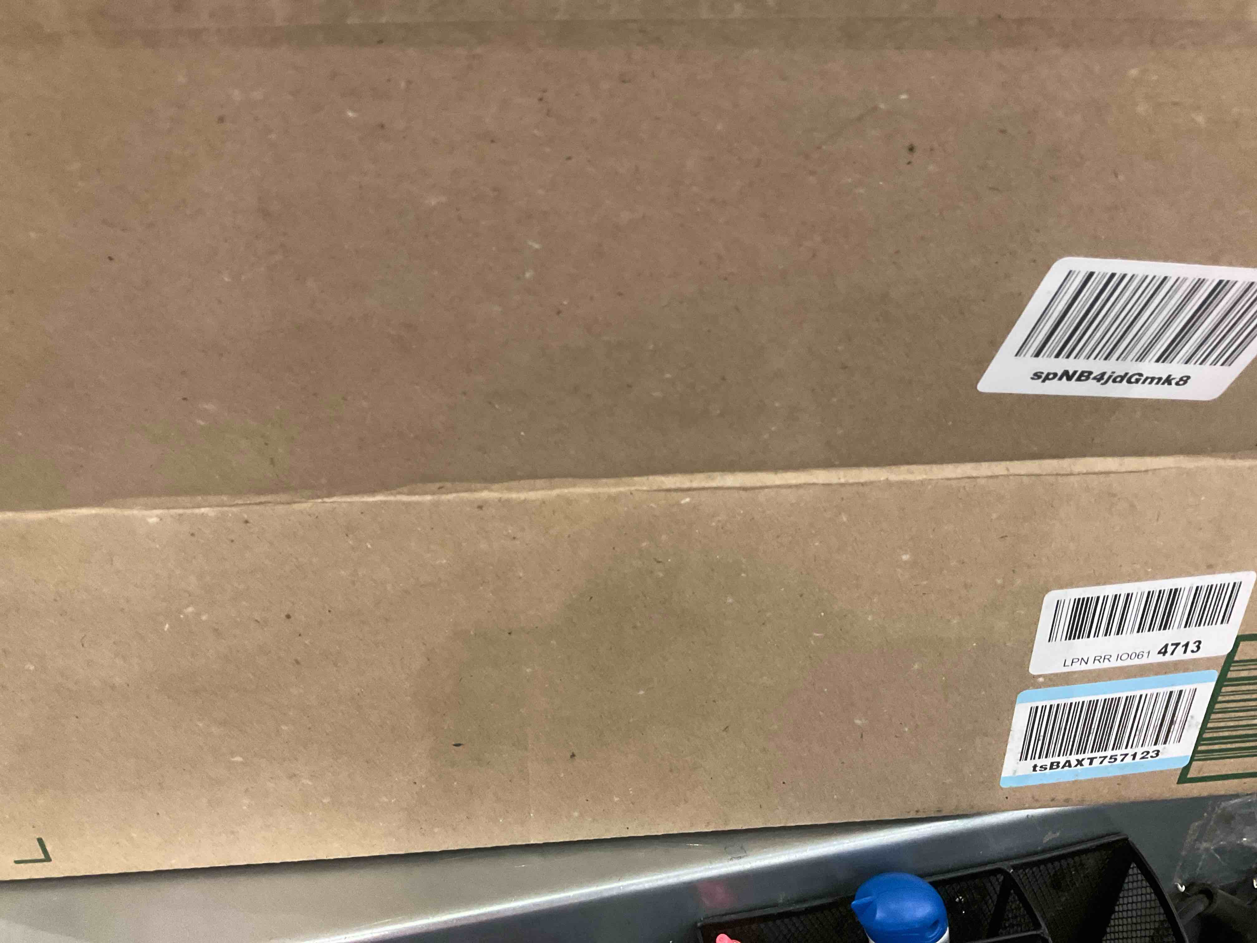 https://s3.amazonaws.com/lotting-images-prod/BargainHunt/EXS01282297_1715952548612.jpeg