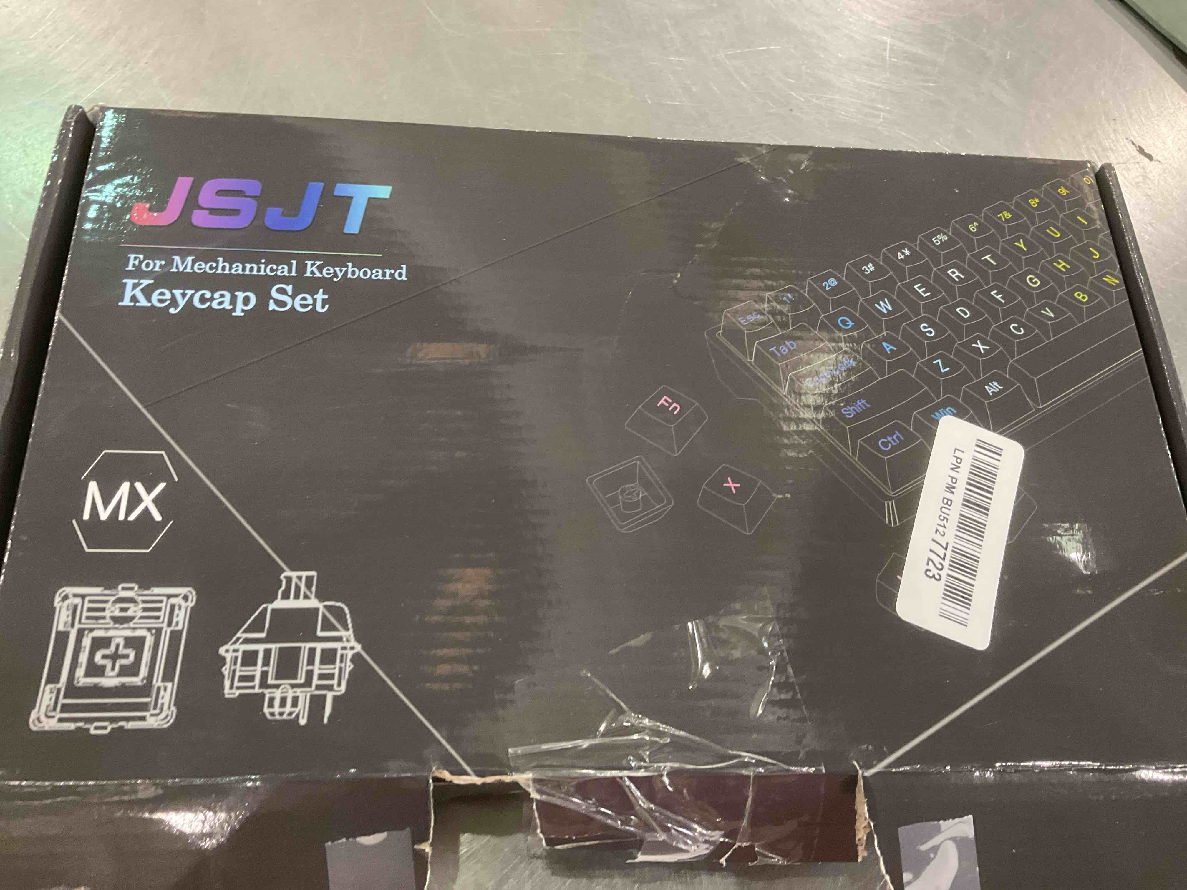 https://s3.amazonaws.com/lotting-images-prod/BargainHunt/EXS01282335_1715958317604.jpeg