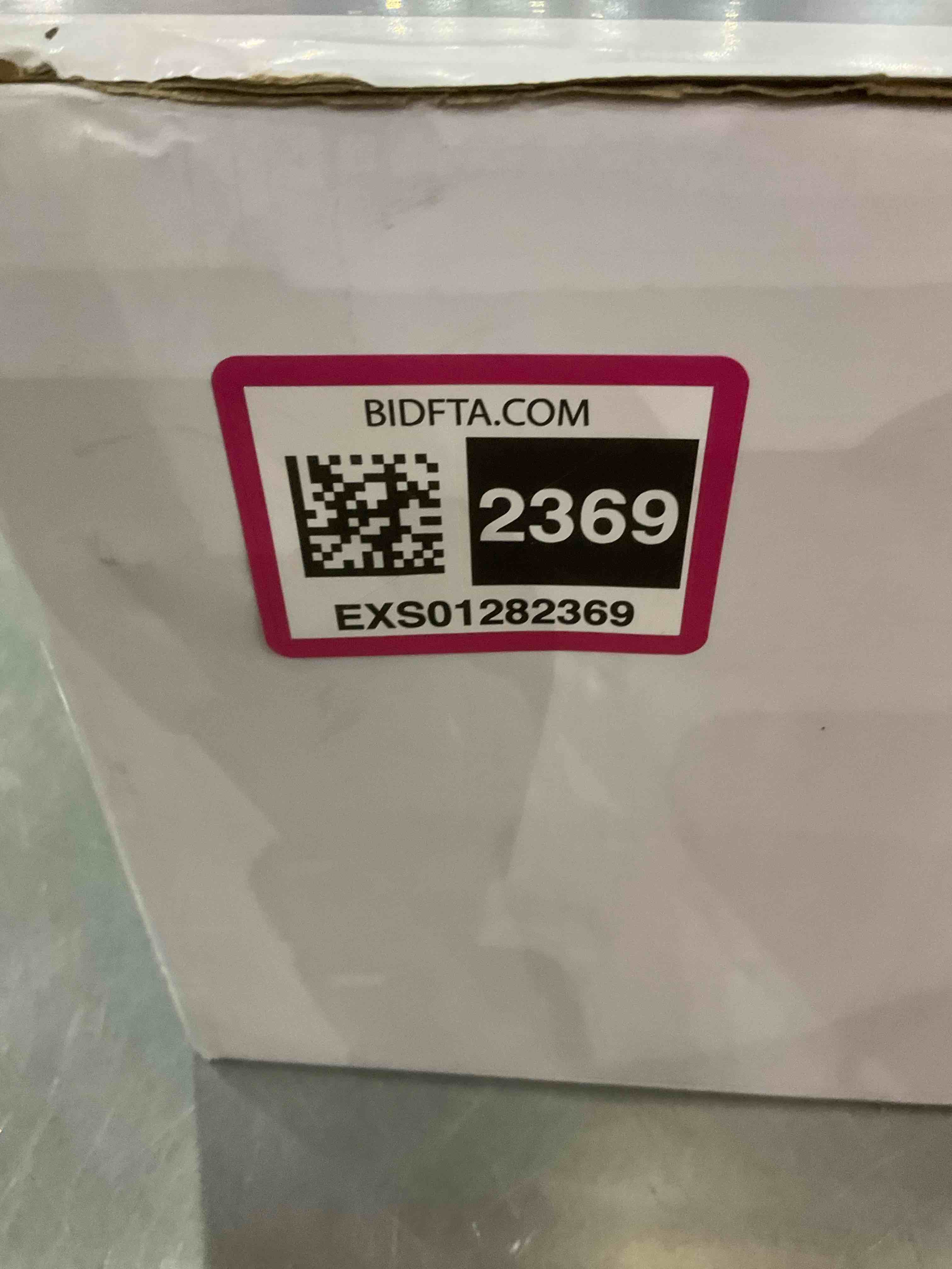 https://s3.amazonaws.com/lotting-images-prod/BargainHunt/EXS01282369_1715965537310.jpeg