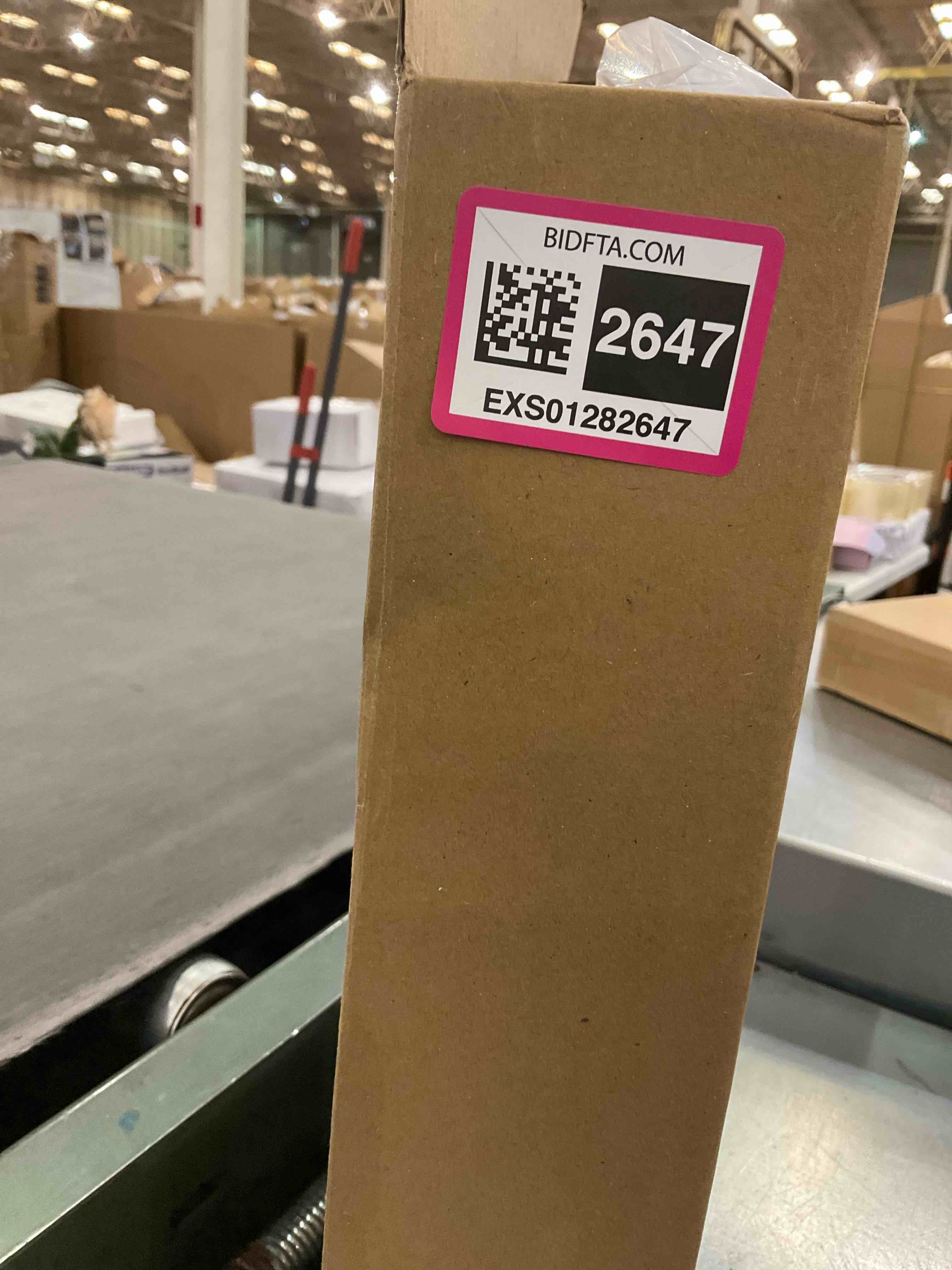 https://s3.amazonaws.com/lotting-images-prod/BargainHunt/EXS01282647_1712174556527.jpeg
