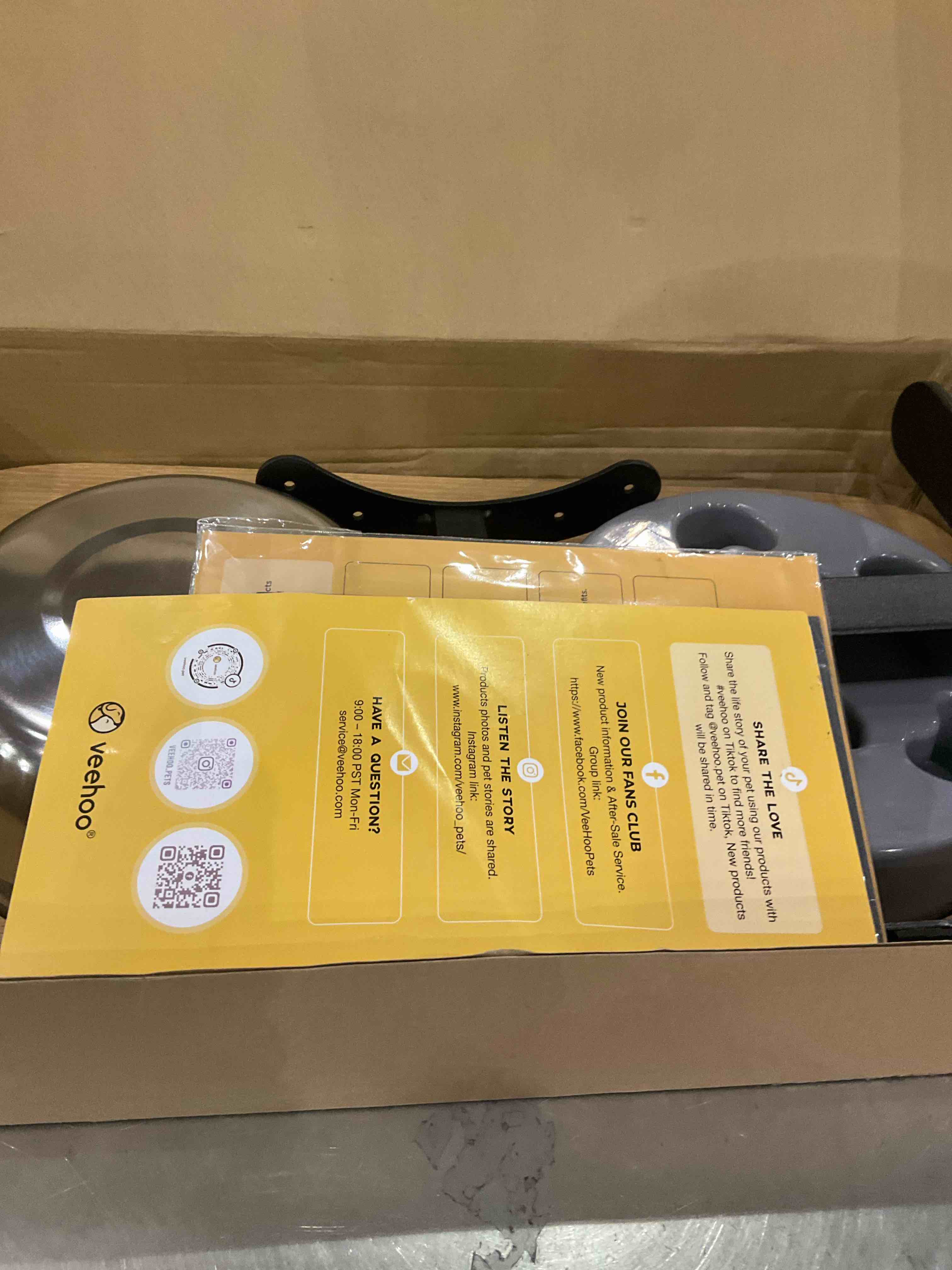https://s3.amazonaws.com/lotting-images-prod/BargainHunt/EXS01282677_1712231806057.jpeg