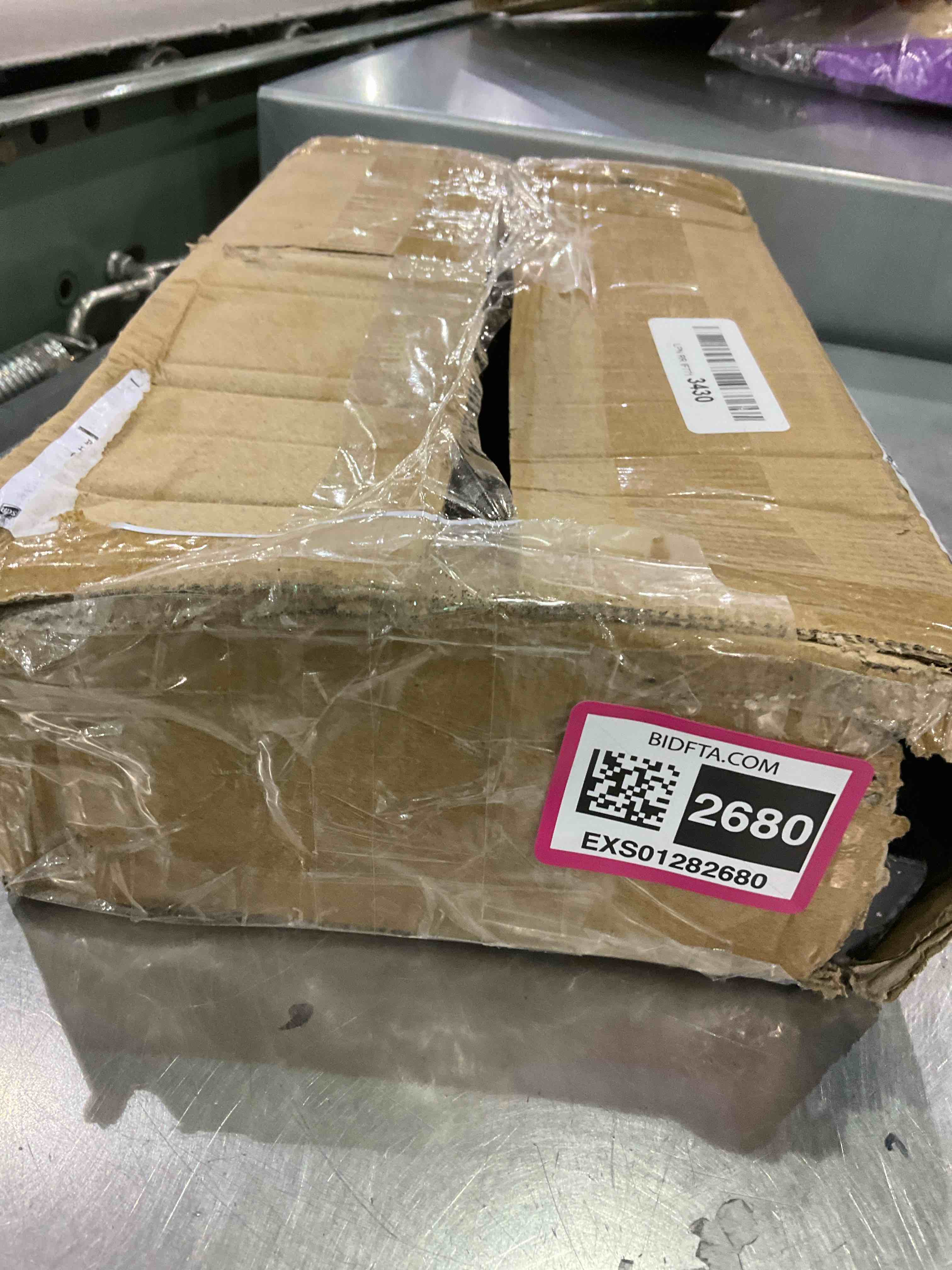 https://s3.amazonaws.com/lotting-images-prod/BargainHunt/EXS01282680_1712231103209.jpeg