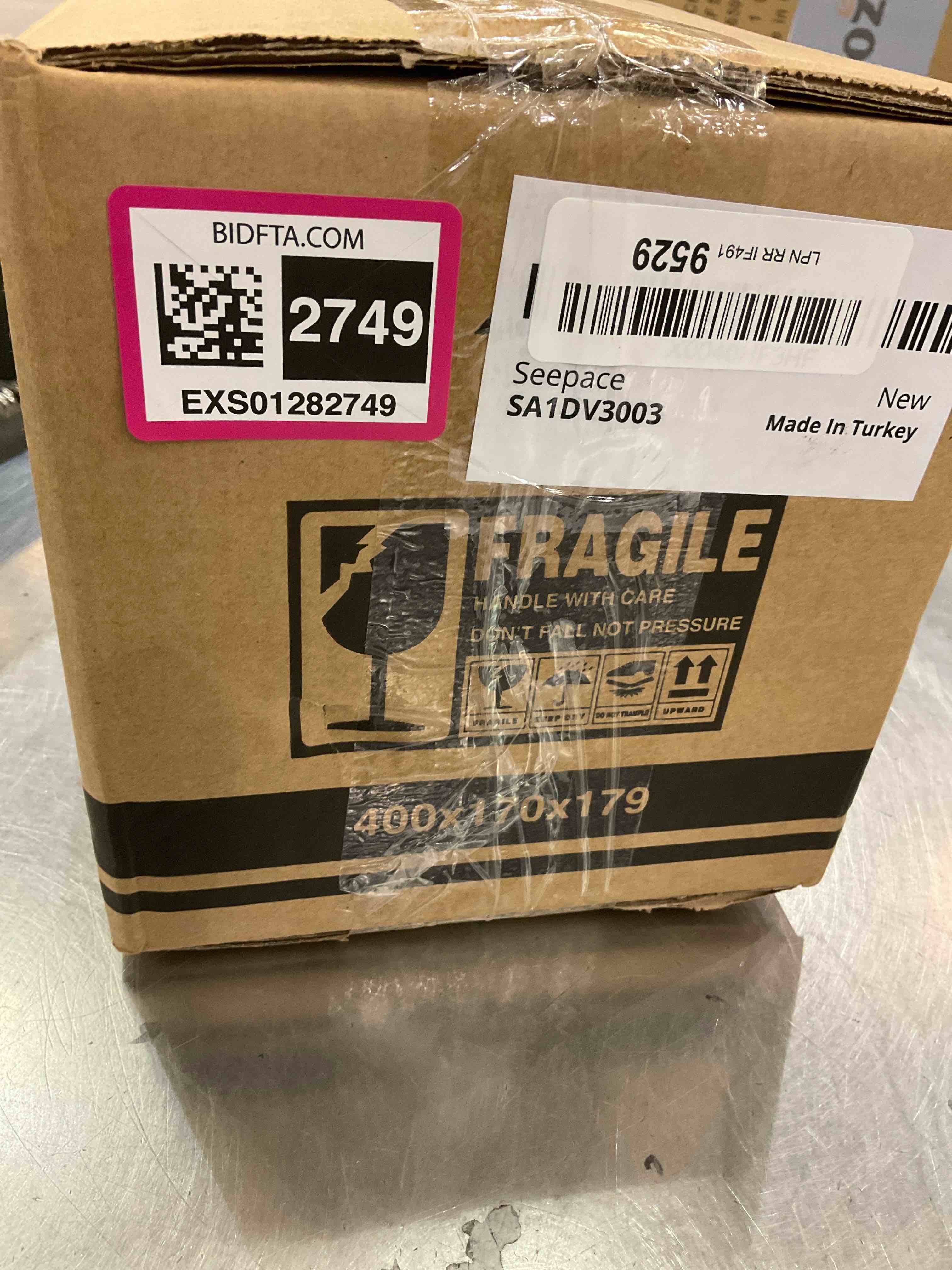 https://s3.amazonaws.com/lotting-images-prod/BargainHunt/EXS01282749_1712240139706.jpeg