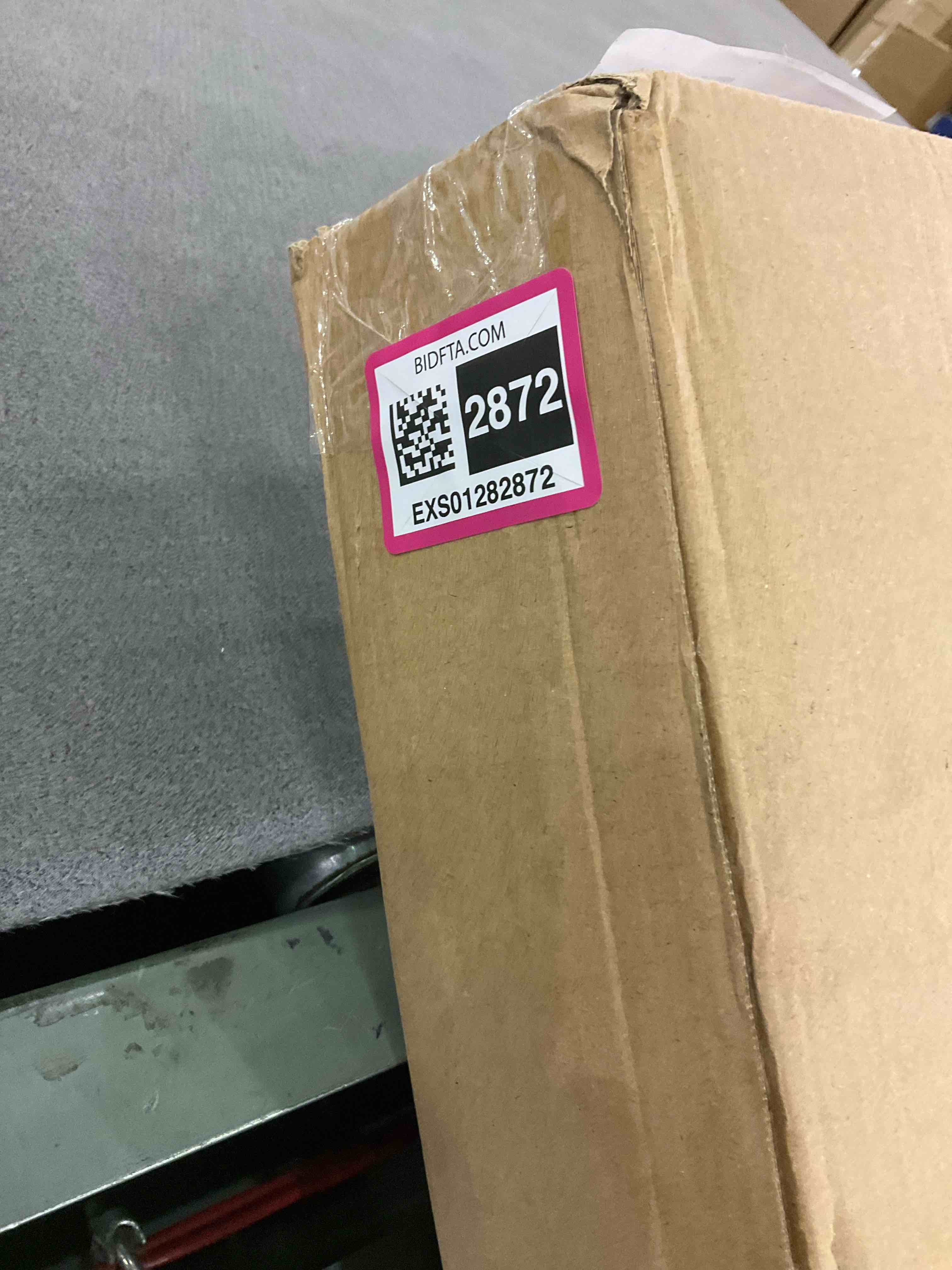 https://s3.amazonaws.com/lotting-images-prod/BargainHunt/EXS01282872_1712316718176.jpeg