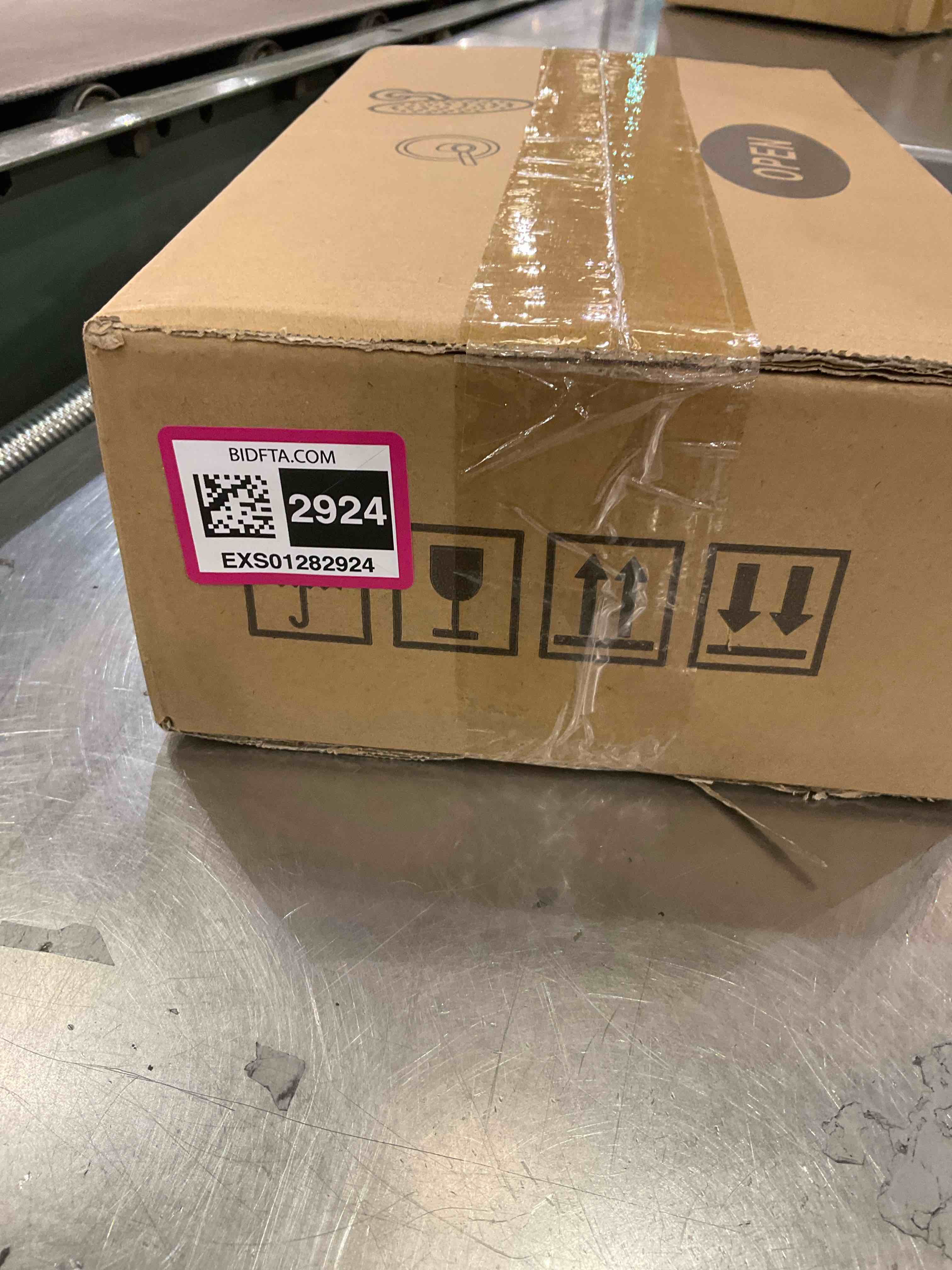 https://s3.amazonaws.com/lotting-images-prod/BargainHunt/EXS01282924_1712325904585.jpeg