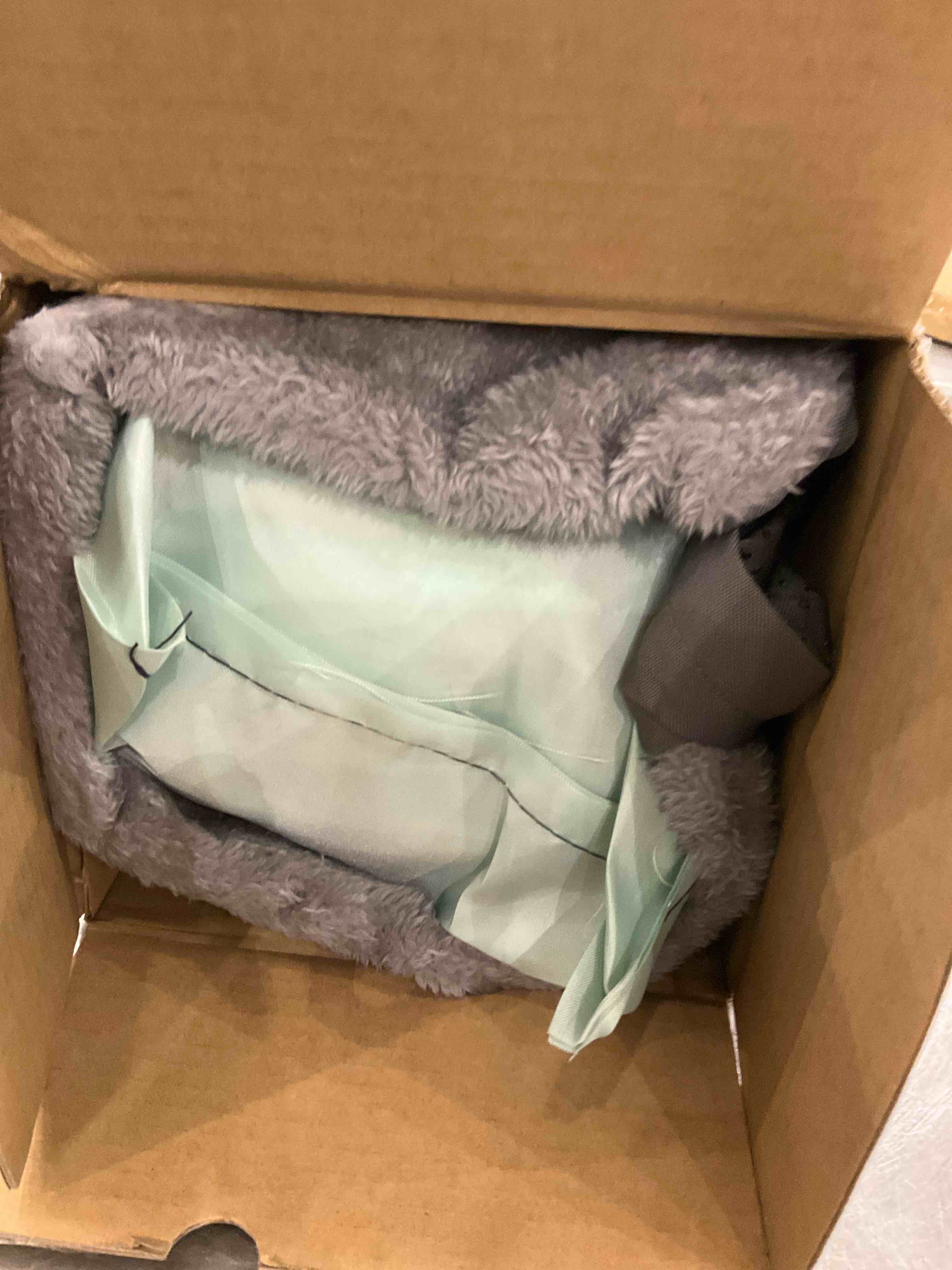 https://s3.amazonaws.com/lotting-images-prod/BargainHunt/EXS01282928_1712326300964.jpeg