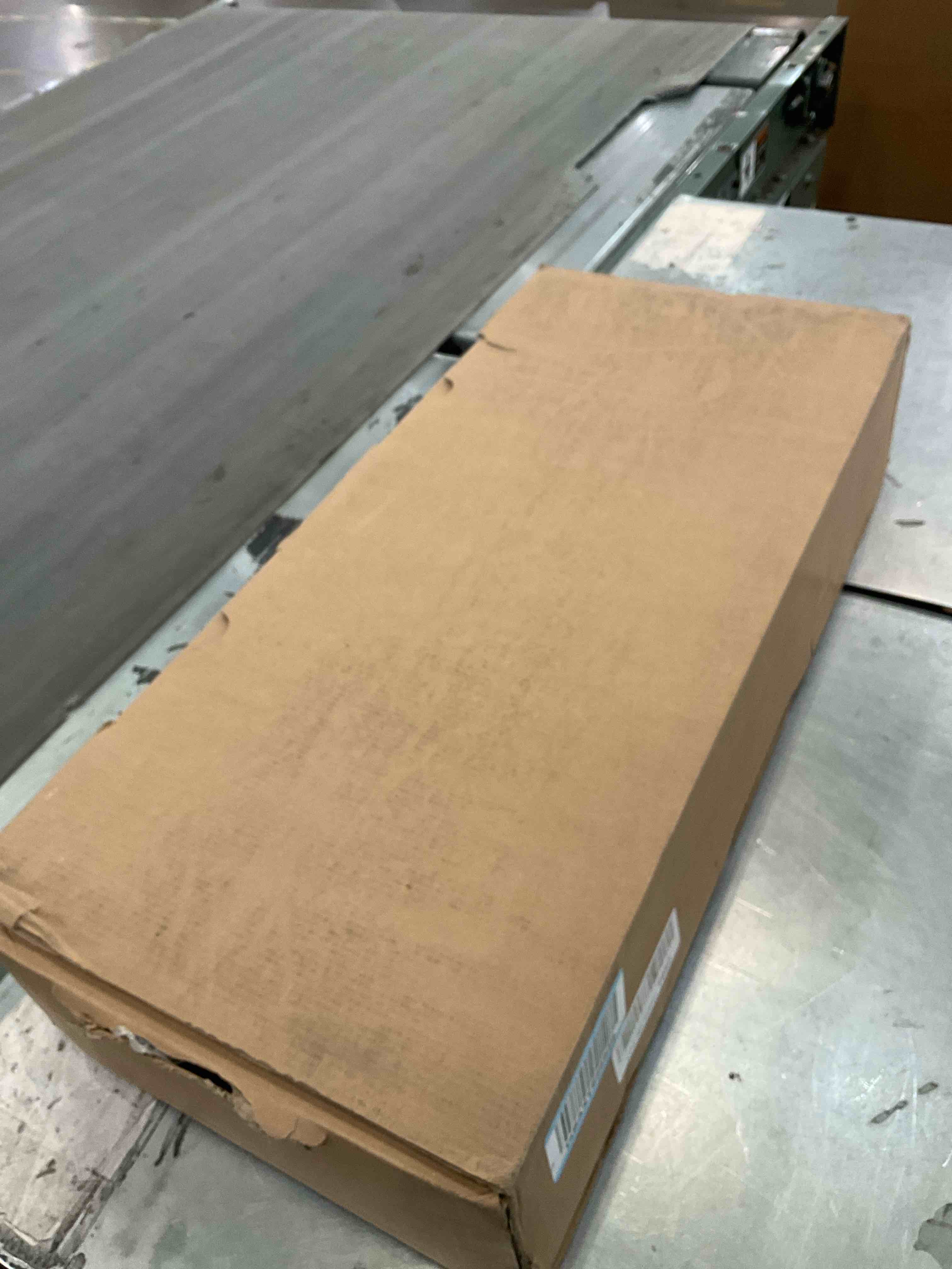 https://s3.amazonaws.com/lotting-images-prod/BargainHunt/EXS01283055_1712596545998.jpeg