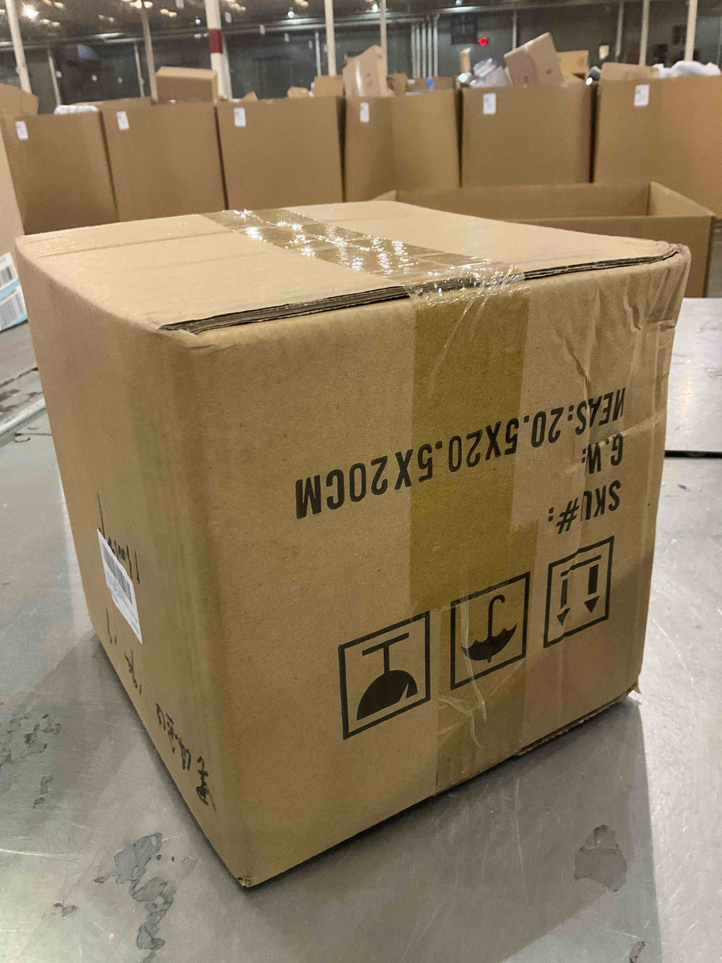 https://s3.amazonaws.com/lotting-images-prod/BargainHunt/EXS01283079_1712599257780.jpeg