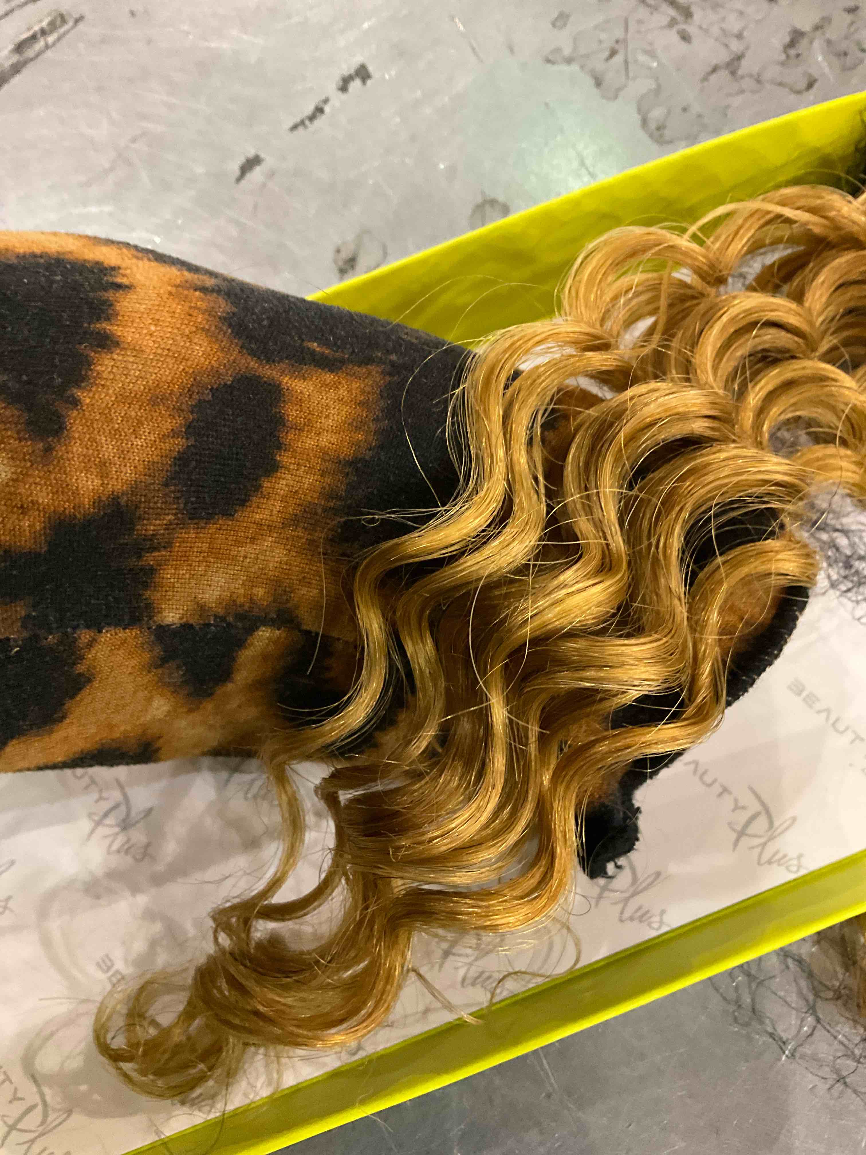 https://s3.amazonaws.com/lotting-images-prod/BargainHunt/EXS01283134_1712665424079.jpeg