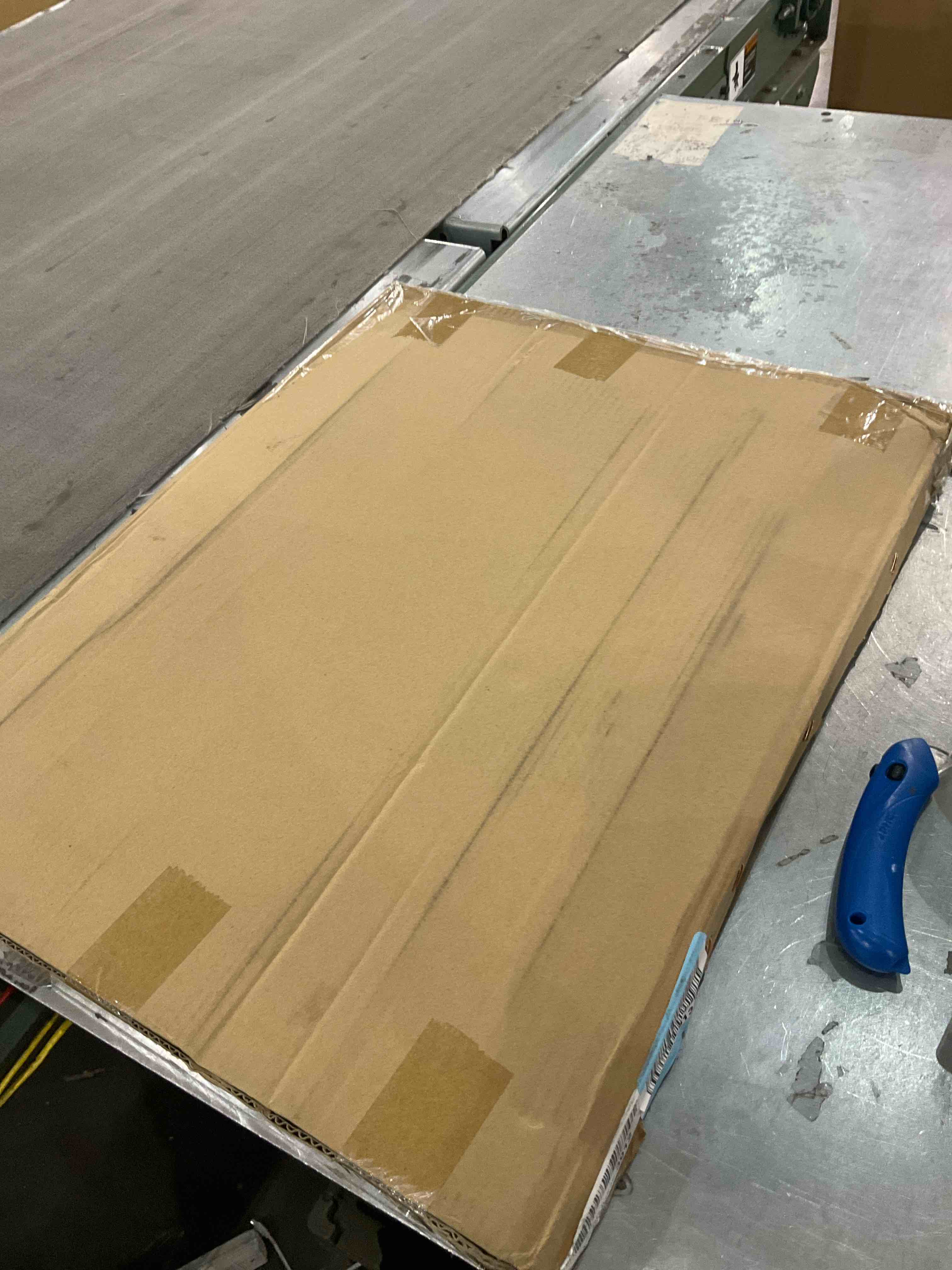 https://s3.amazonaws.com/lotting-images-prod/BargainHunt/EXS01283141_1712666325086.jpeg