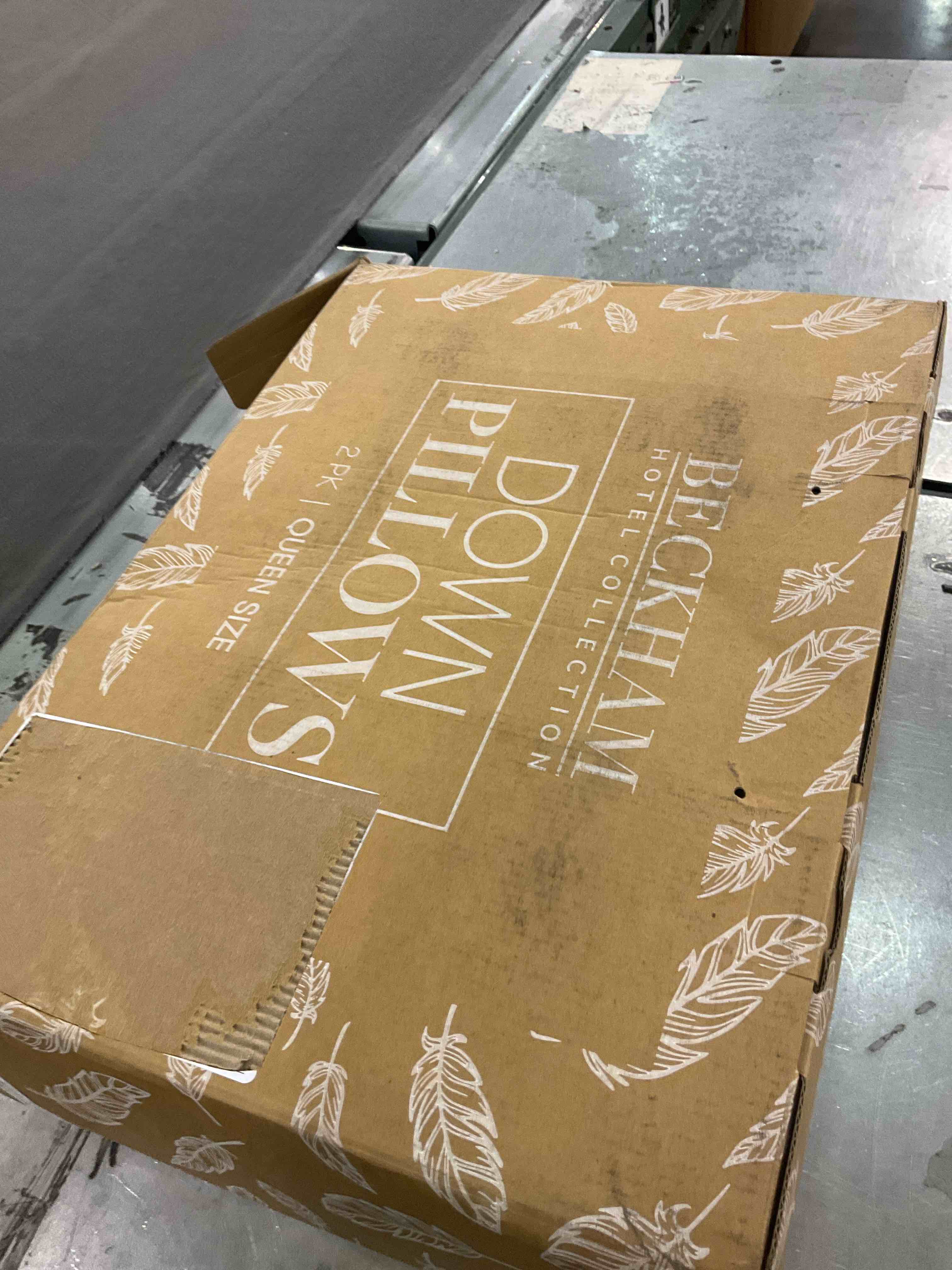 https://s3.amazonaws.com/lotting-images-prod/BargainHunt/EXS01283244_1712683196478.jpeg