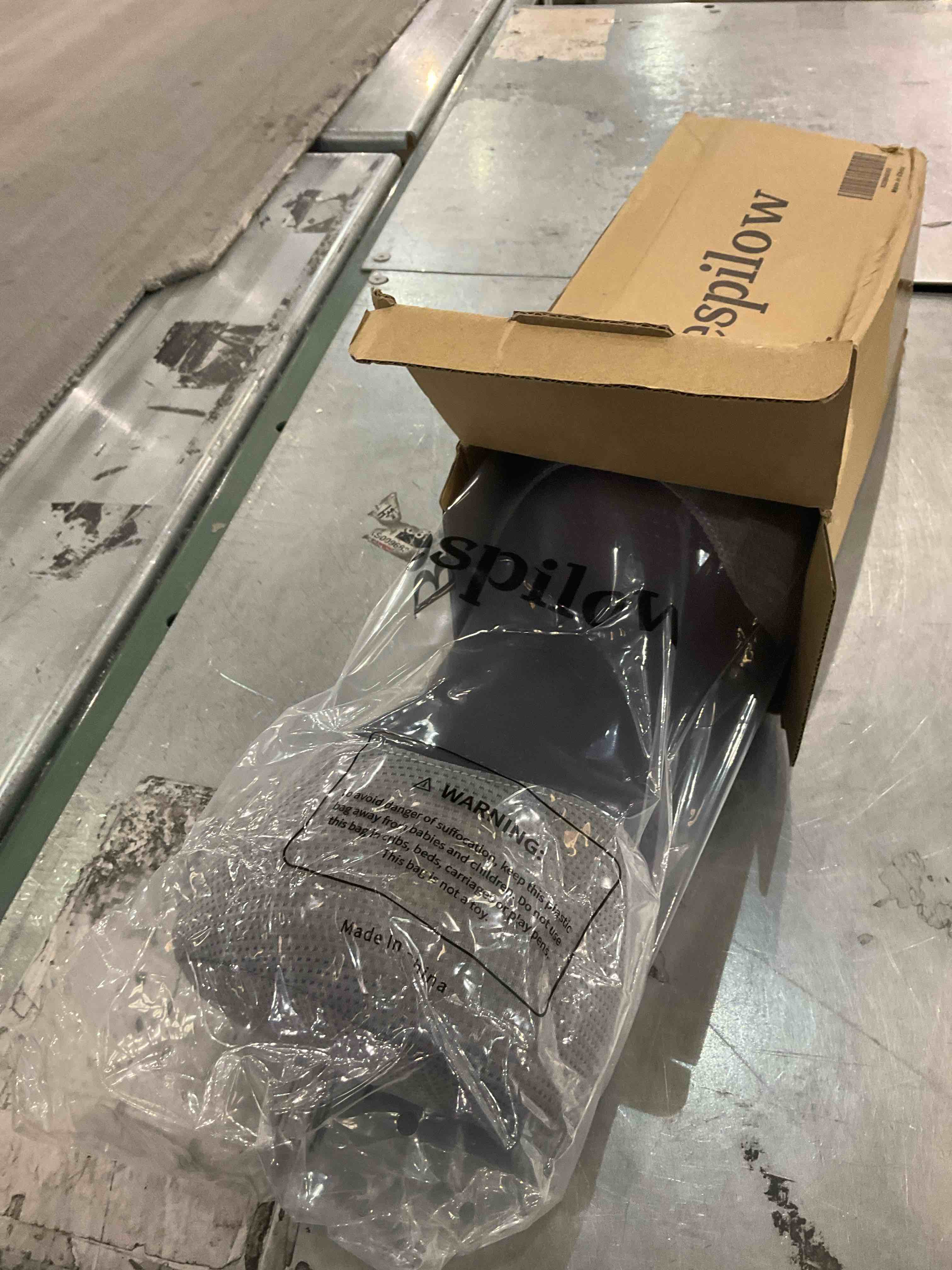https://s3.amazonaws.com/lotting-images-prod/BargainHunt/EXS01283351_1712755536628.jpeg