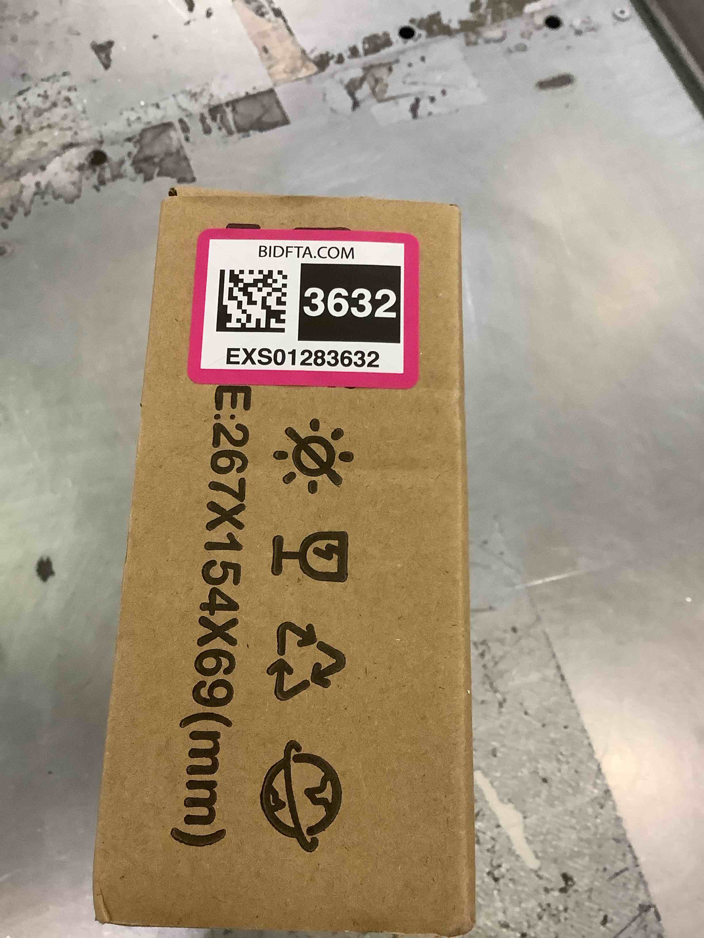 https://s3.amazonaws.com/lotting-images-prod/BargainHunt/EXS01283632_1712342436126.jpeg
