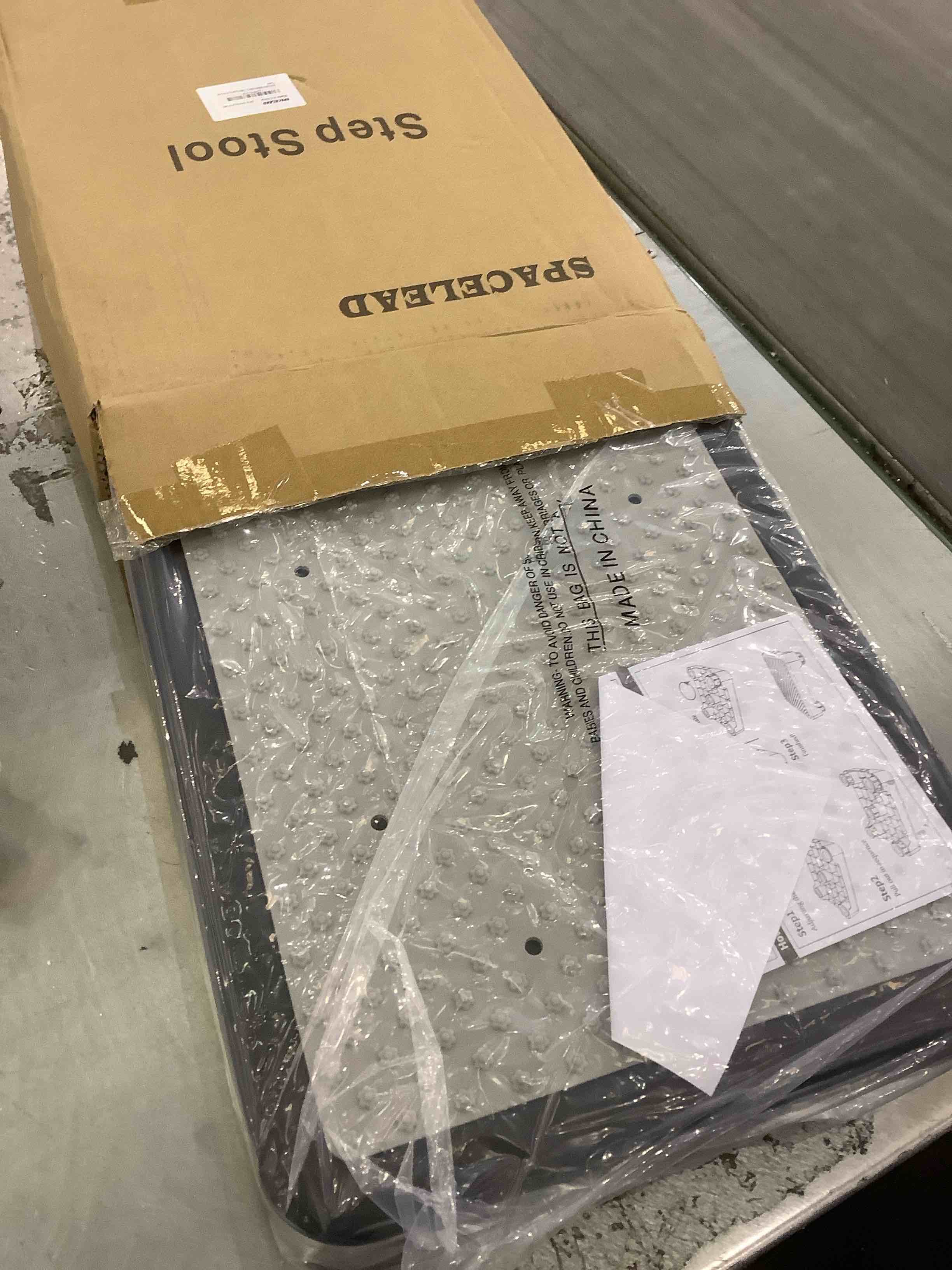 https://s3.amazonaws.com/lotting-images-prod/BargainHunt/EXS01283633_1712342465115.jpeg