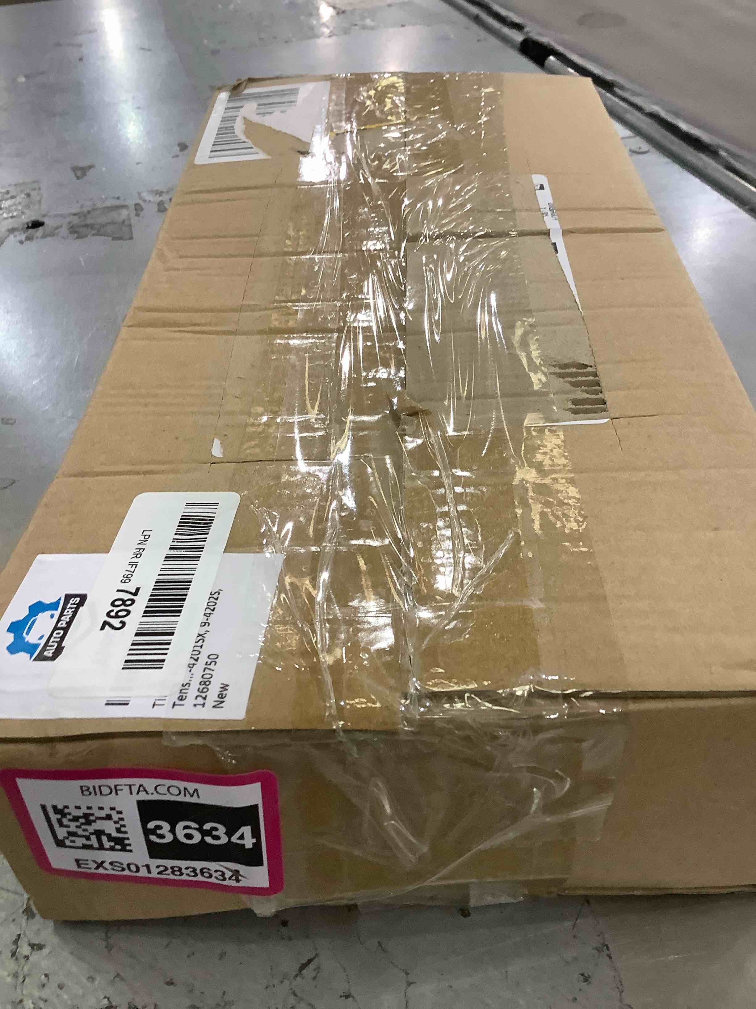 https://s3.amazonaws.com/lotting-images-prod/BargainHunt/EXS01283634_1712342540181.jpeg