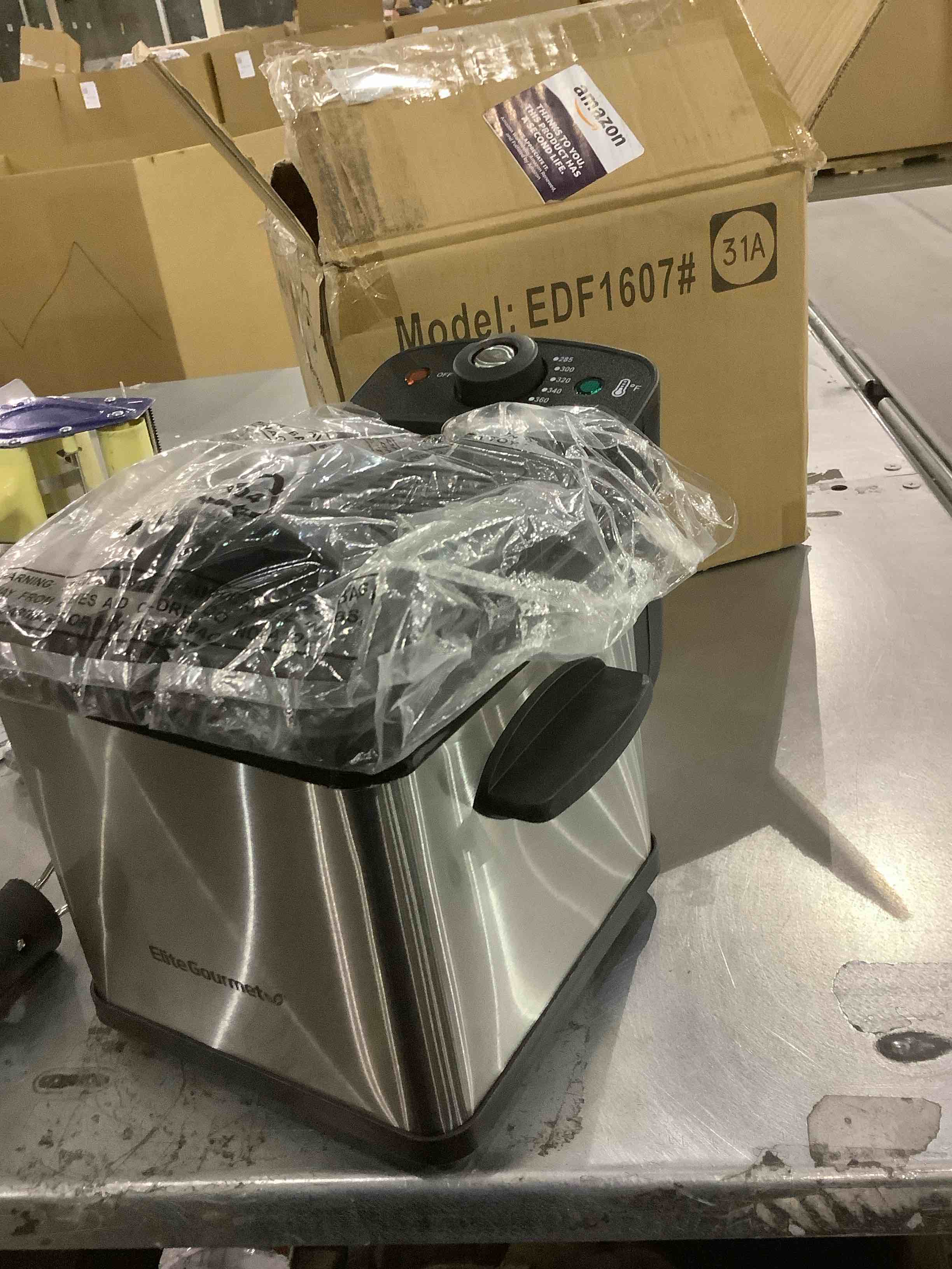https://s3.amazonaws.com/lotting-images-prod/BargainHunt/EXS01283692_1712664777262.jpeg