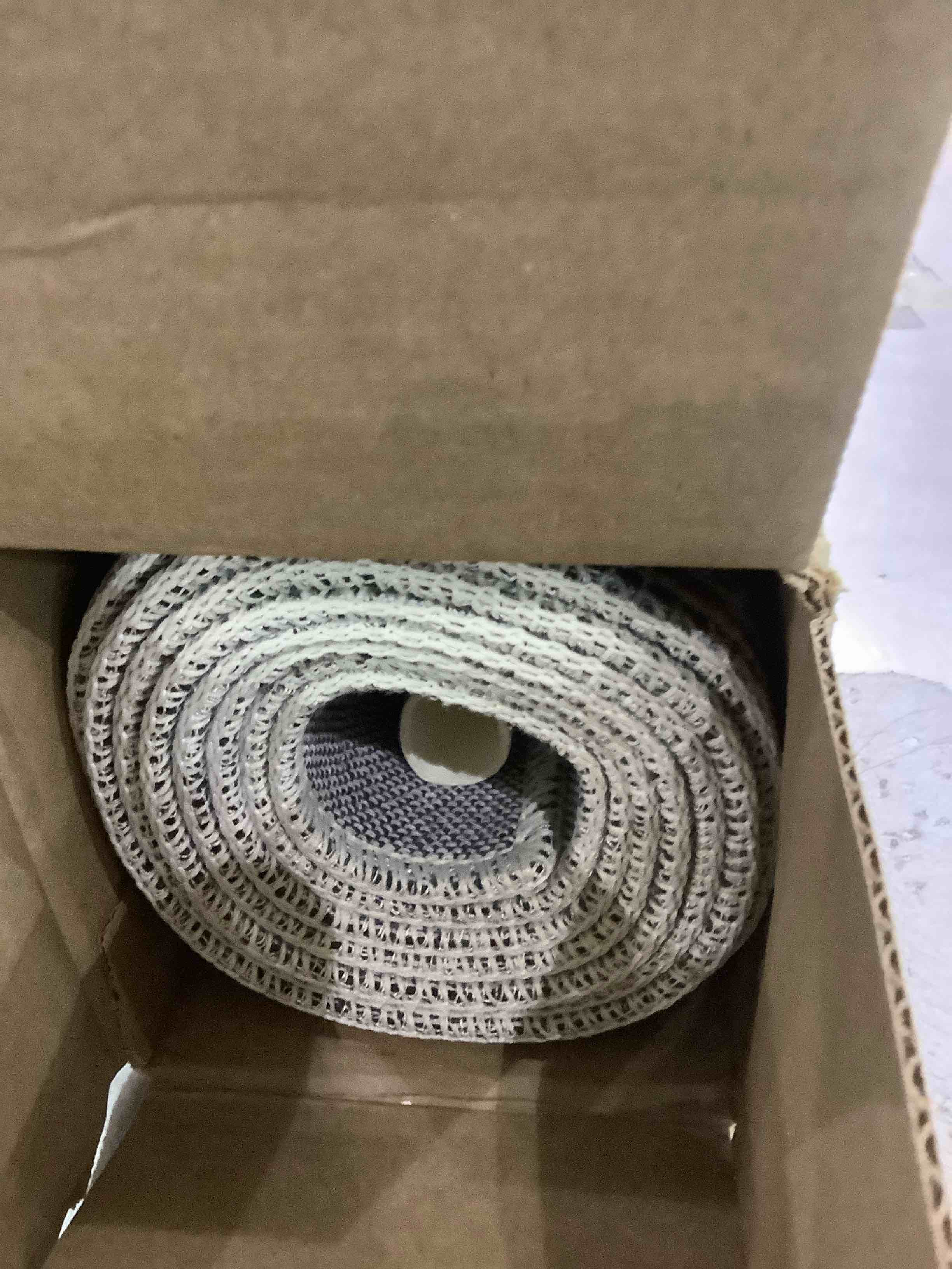 https://s3.amazonaws.com/lotting-images-prod/BargainHunt/EXS01283702_1712666959929.jpeg