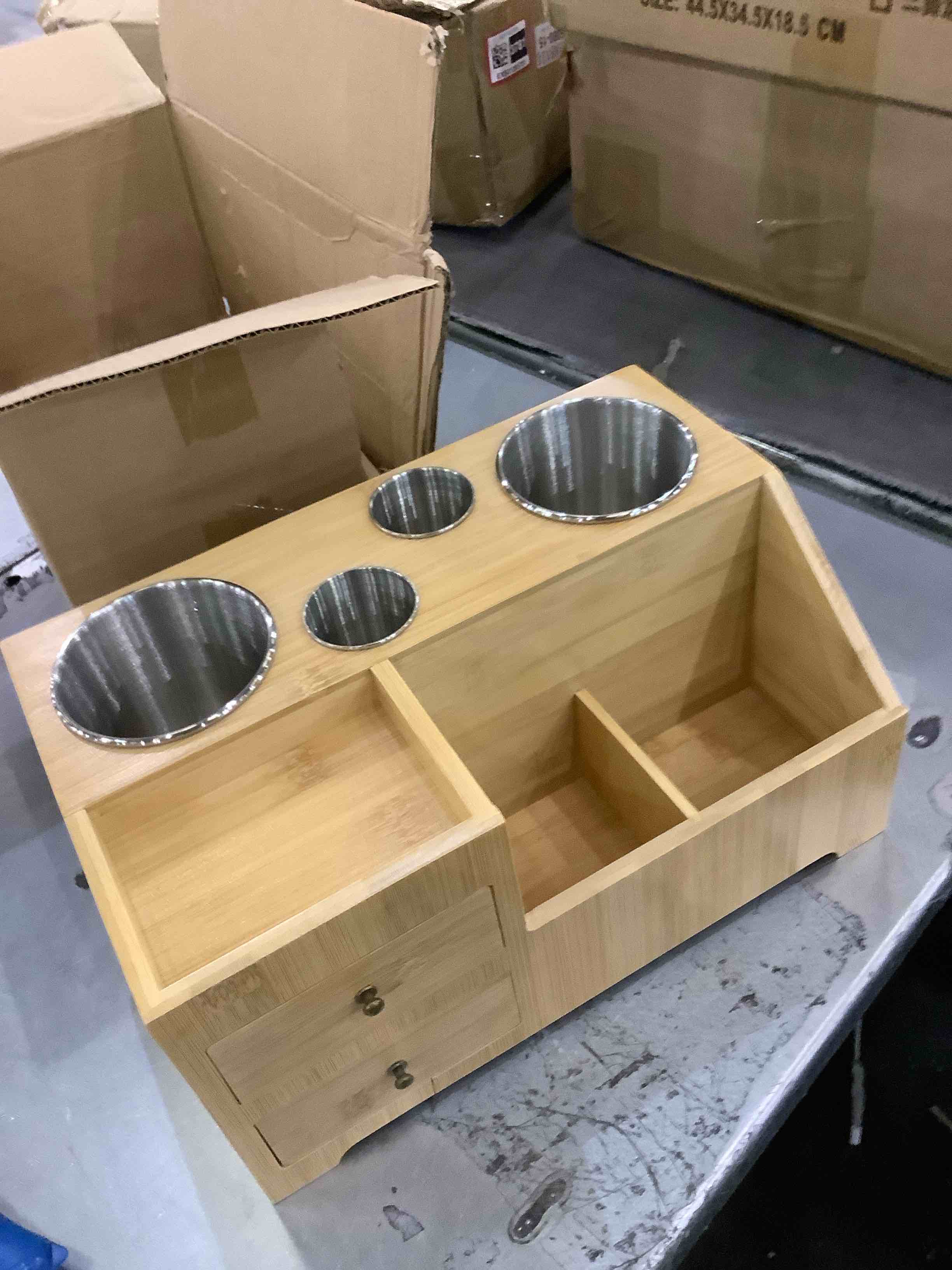 https://s3.amazonaws.com/lotting-images-prod/BargainHunt/EXS01283784_1712677846138.jpeg