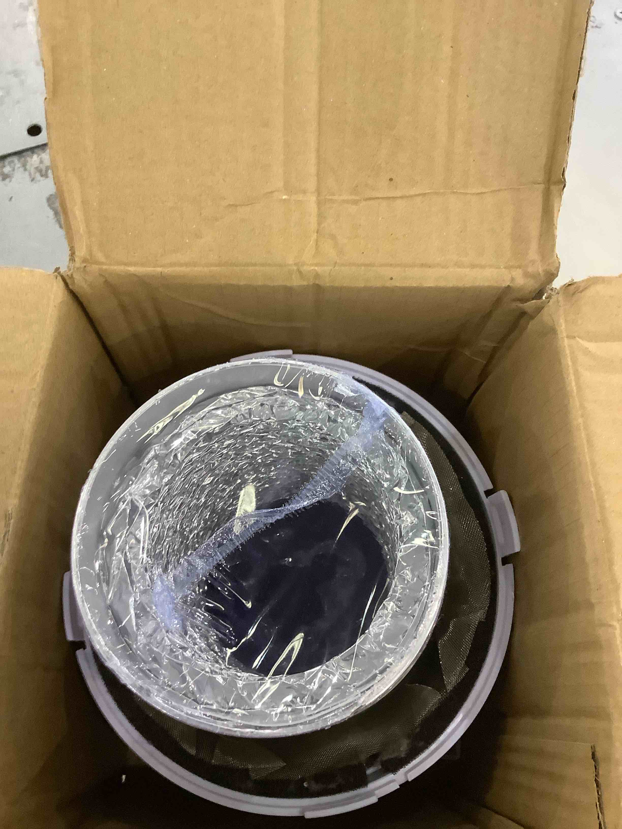 https://s3.amazonaws.com/lotting-images-prod/BargainHunt/EXS01283820_1712684876803.jpeg