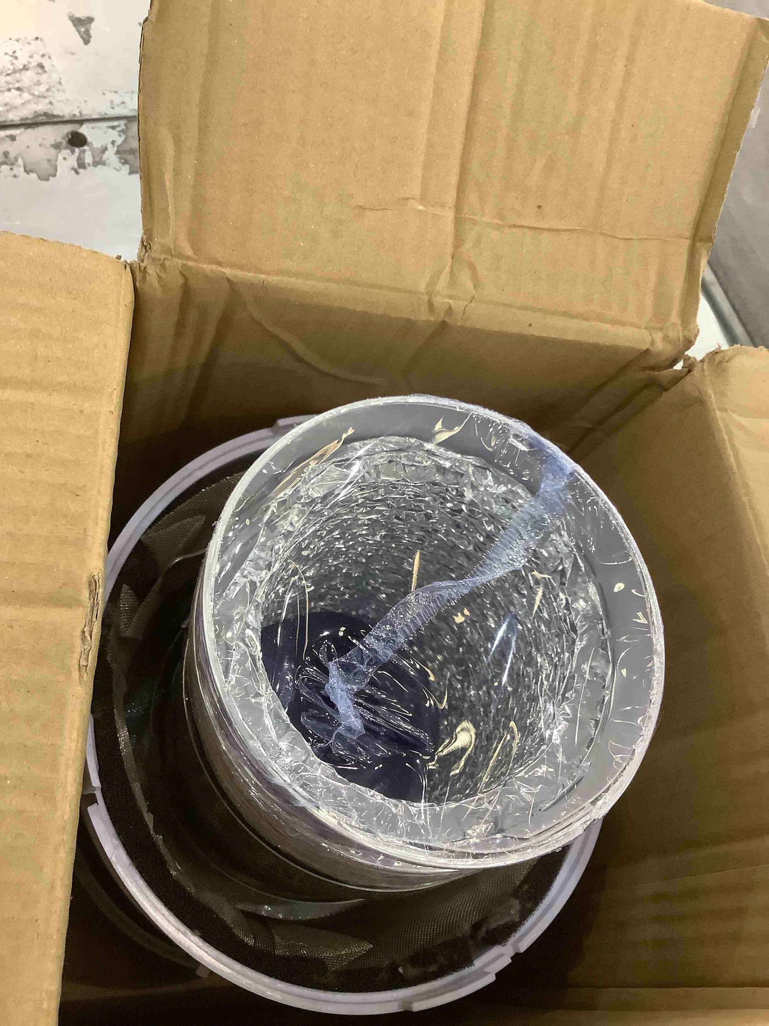 https://s3.amazonaws.com/lotting-images-prod/BargainHunt/EXS01283820_1712684879442.jpeg