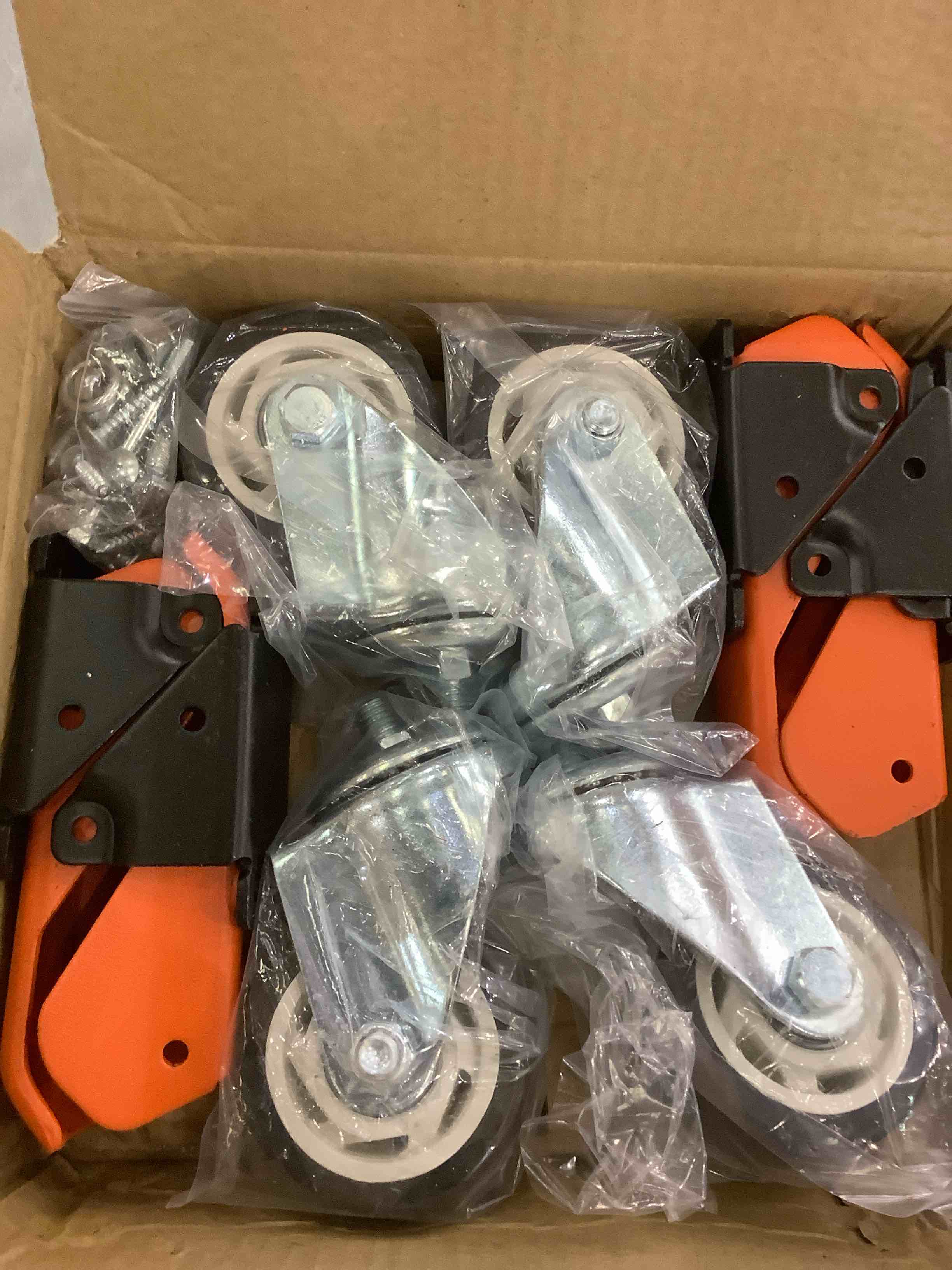 https://s3.amazonaws.com/lotting-images-prod/BargainHunt/EXS01283822_1712685129876.jpeg