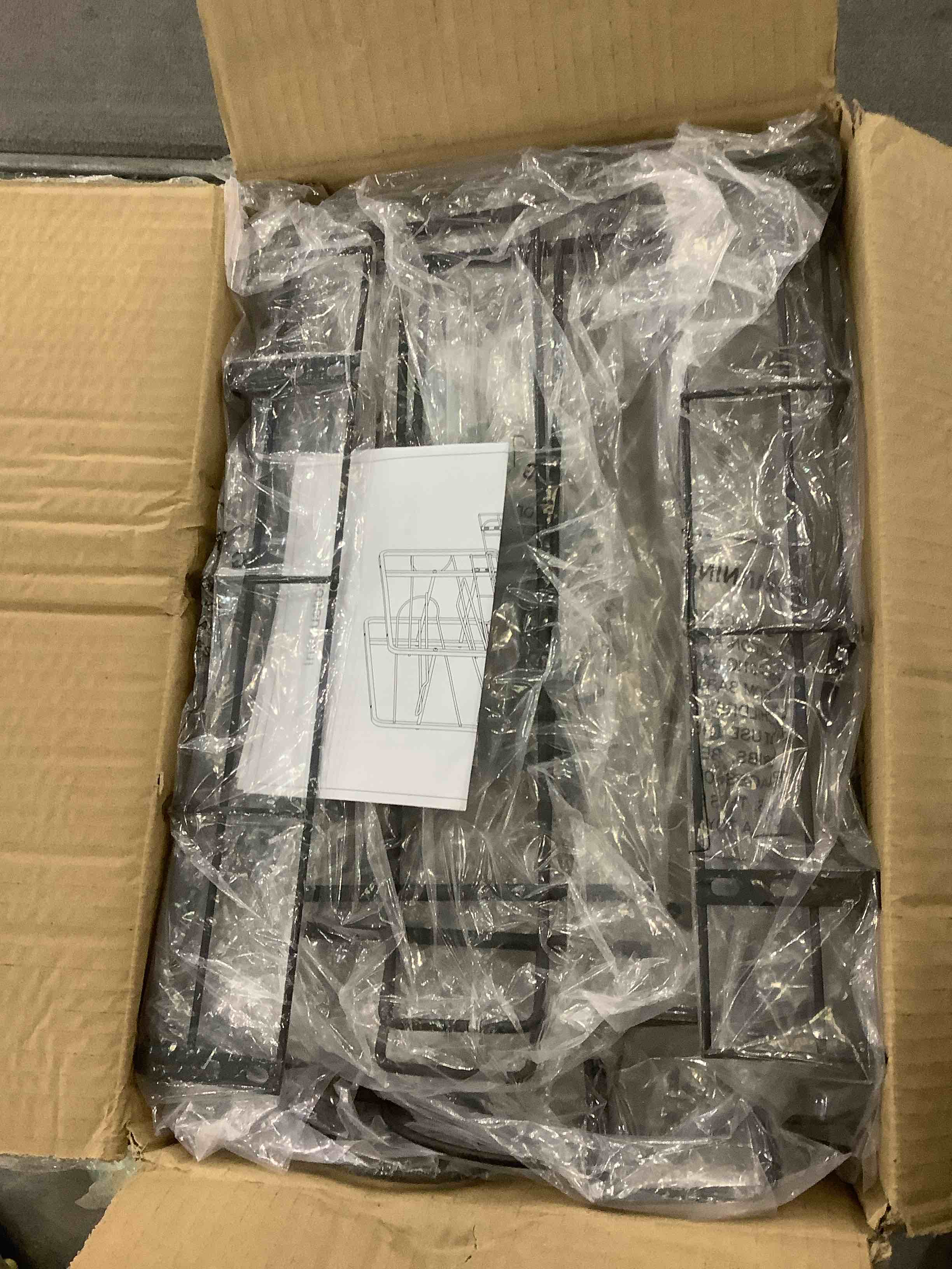 https://s3.amazonaws.com/lotting-images-prod/BargainHunt/EXS01283824_1712687263591.jpeg