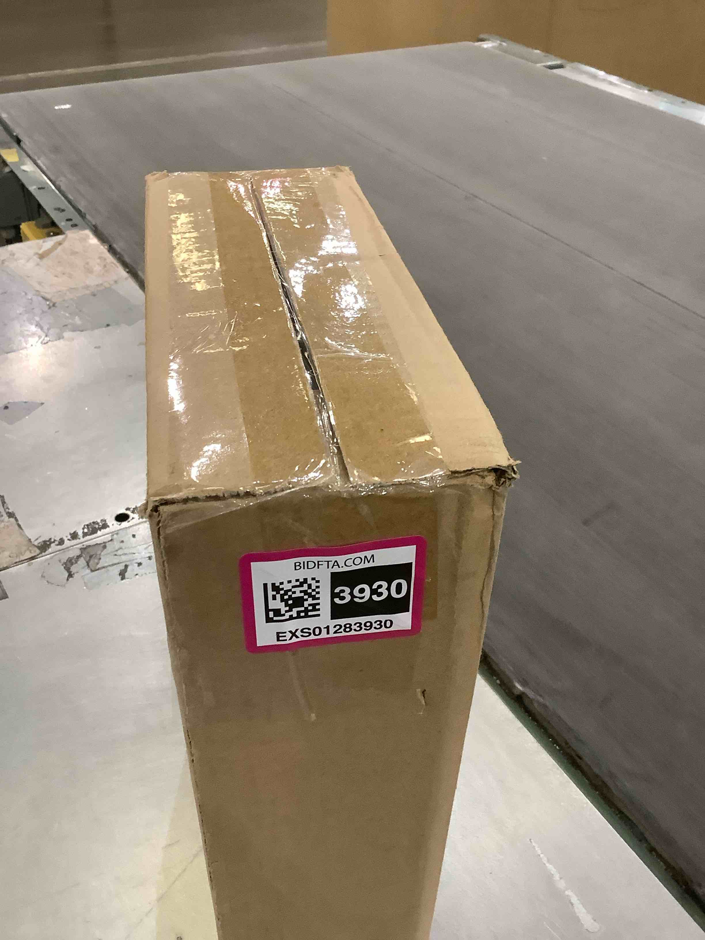 https://s3.amazonaws.com/lotting-images-prod/BargainHunt/EXS01283930_1712764298091.jpeg