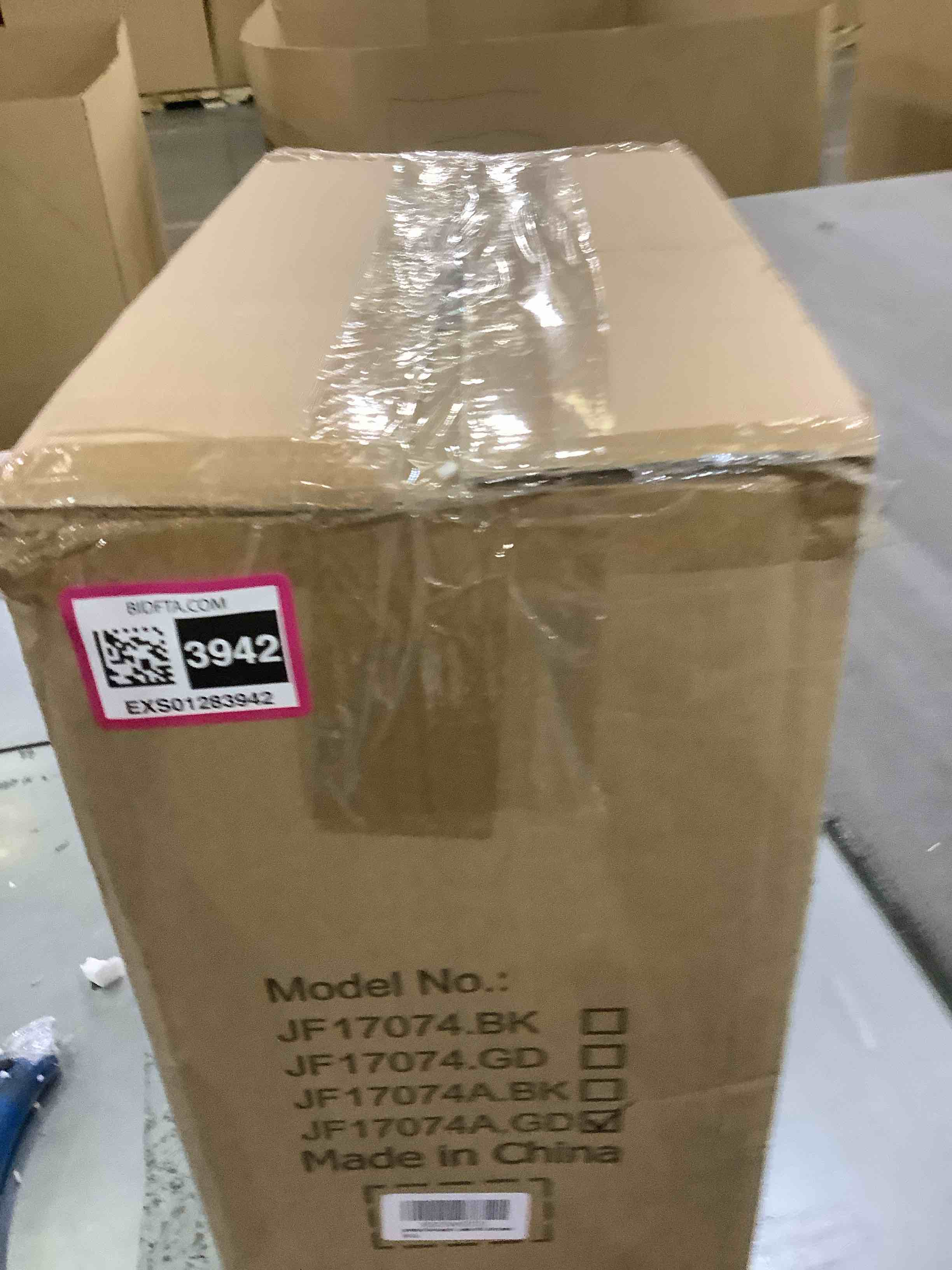 https://s3.amazonaws.com/lotting-images-prod/BargainHunt/EXS01283942_1712769722580.jpeg