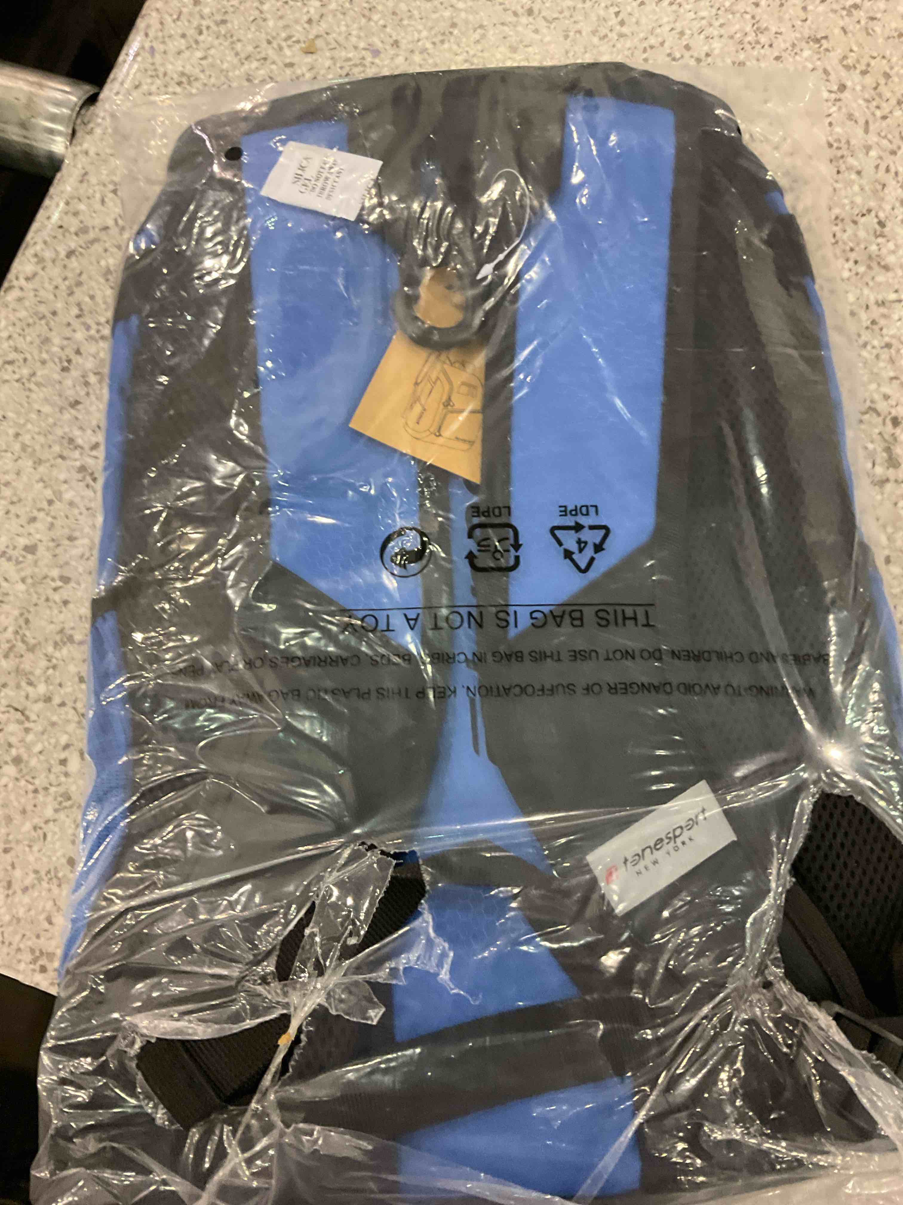 https://s3.amazonaws.com/lotting-images-prod/BargainHunt/EXS01284103_1712748051369.jpeg