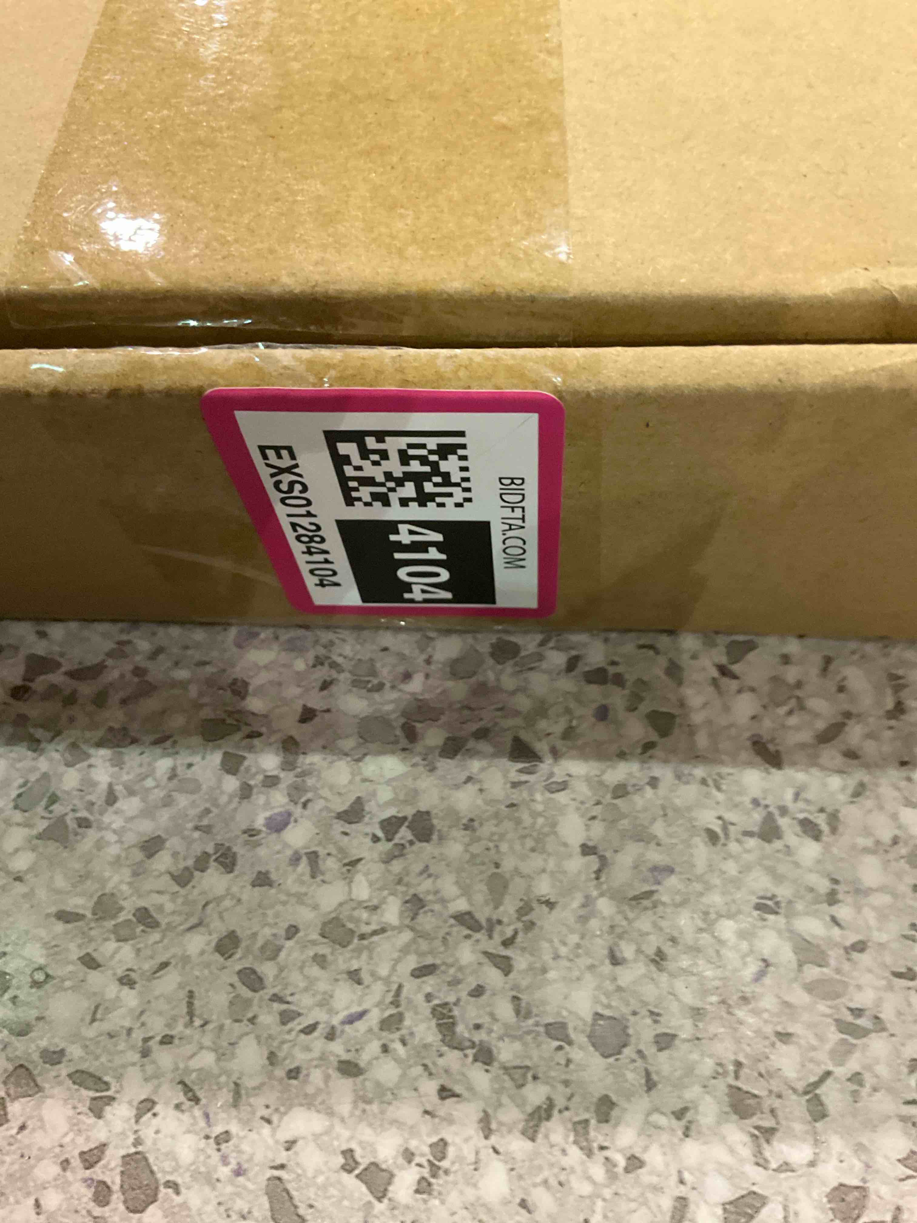 https://s3.amazonaws.com/lotting-images-prod/BargainHunt/EXS01284104_1712748290638.jpeg