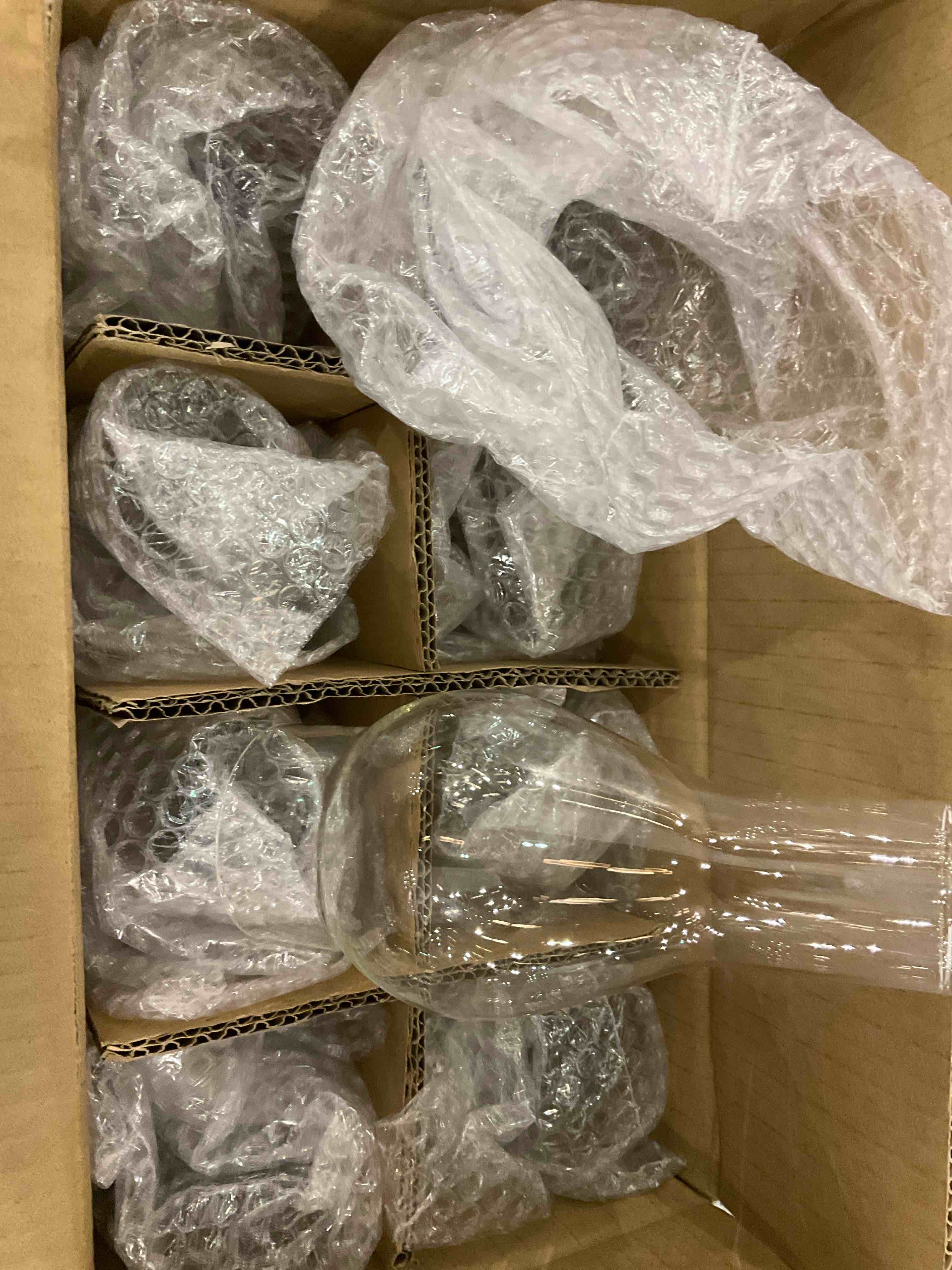 https://s3.amazonaws.com/lotting-images-prod/BargainHunt/EXS01284147_1712756779493.jpeg