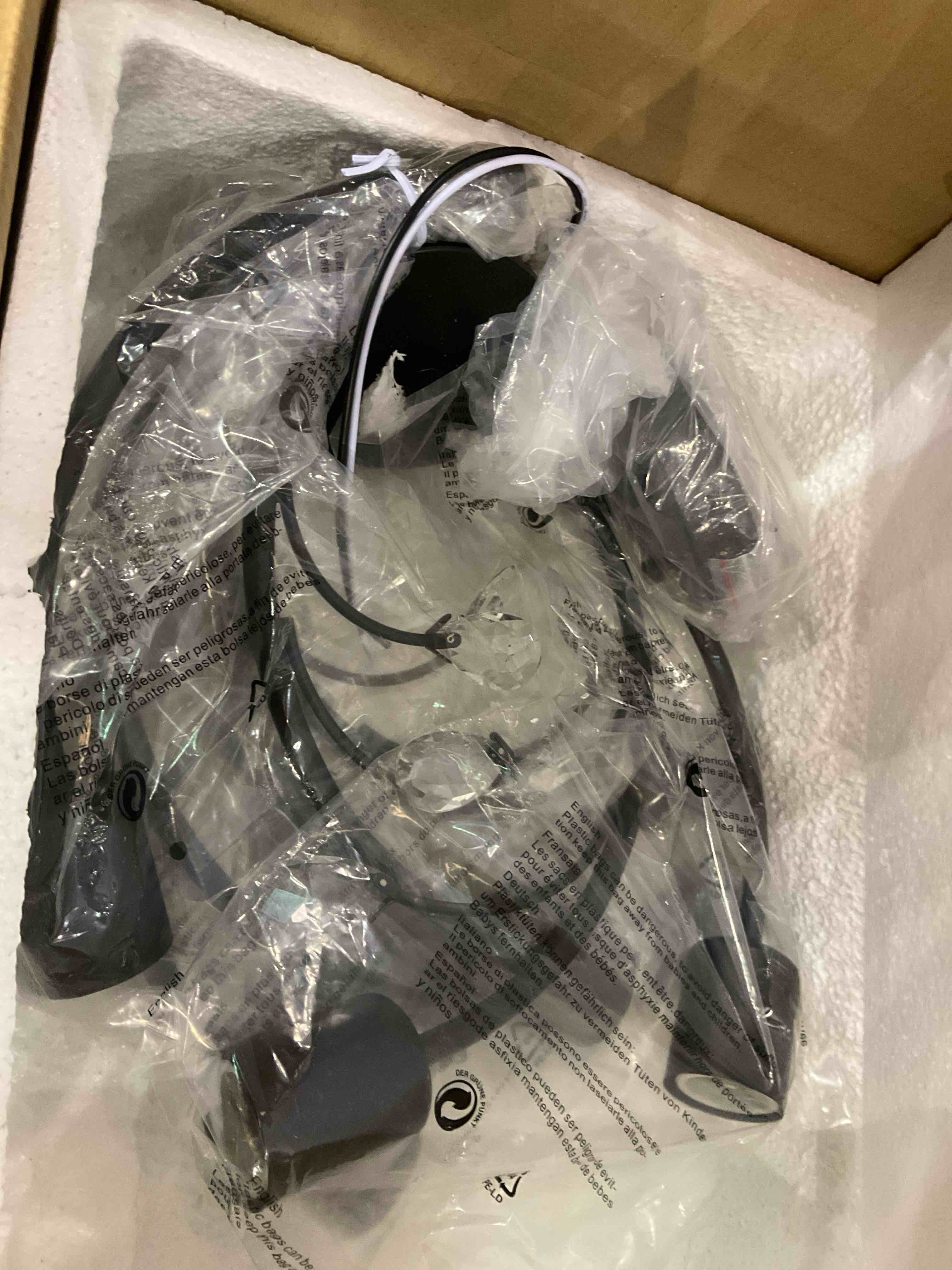 https://s3.amazonaws.com/lotting-images-prod/BargainHunt/EXS01284161_1712758363812.jpeg