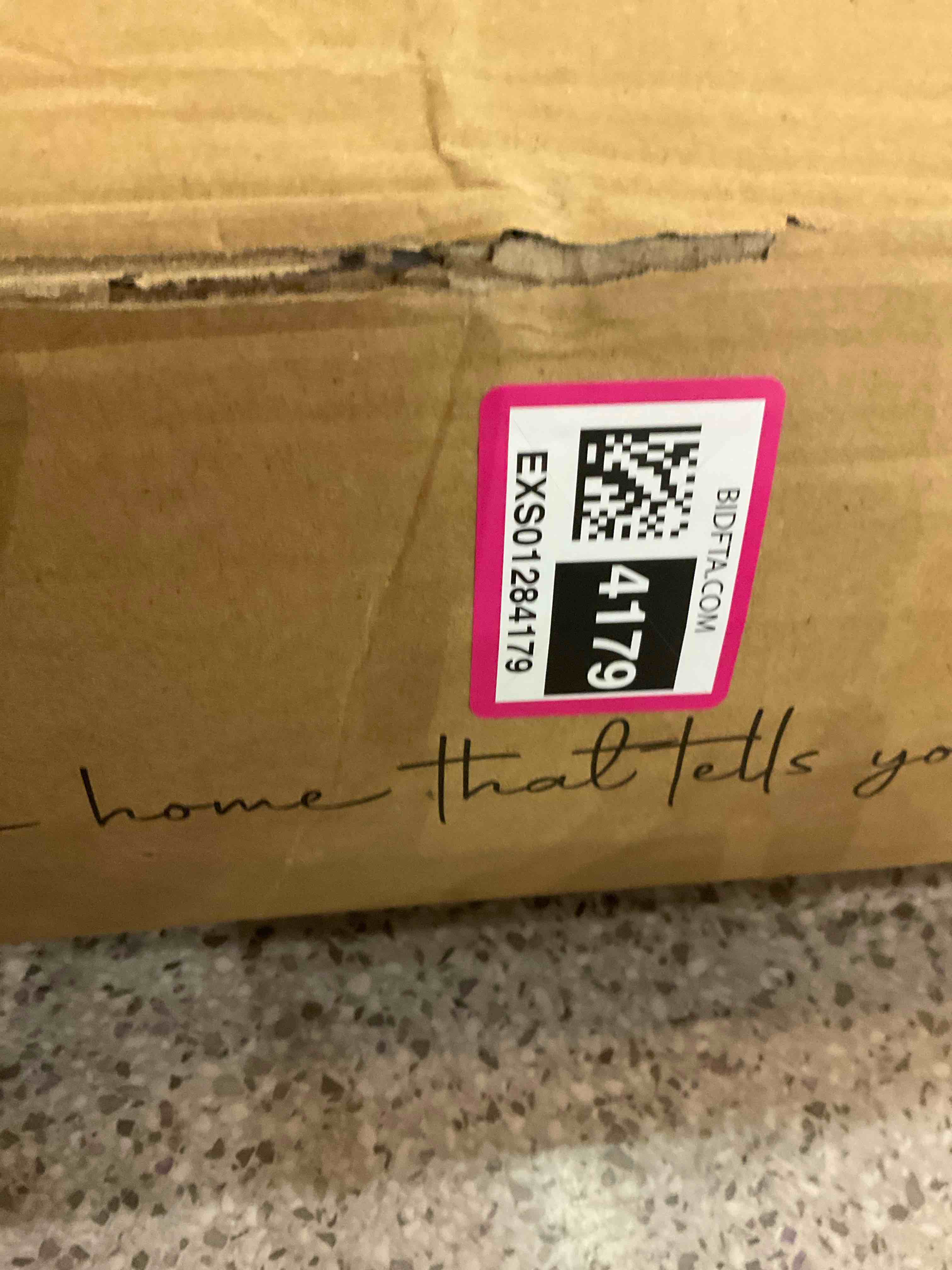 https://s3.amazonaws.com/lotting-images-prod/BargainHunt/EXS01284179_1712761289087.jpeg