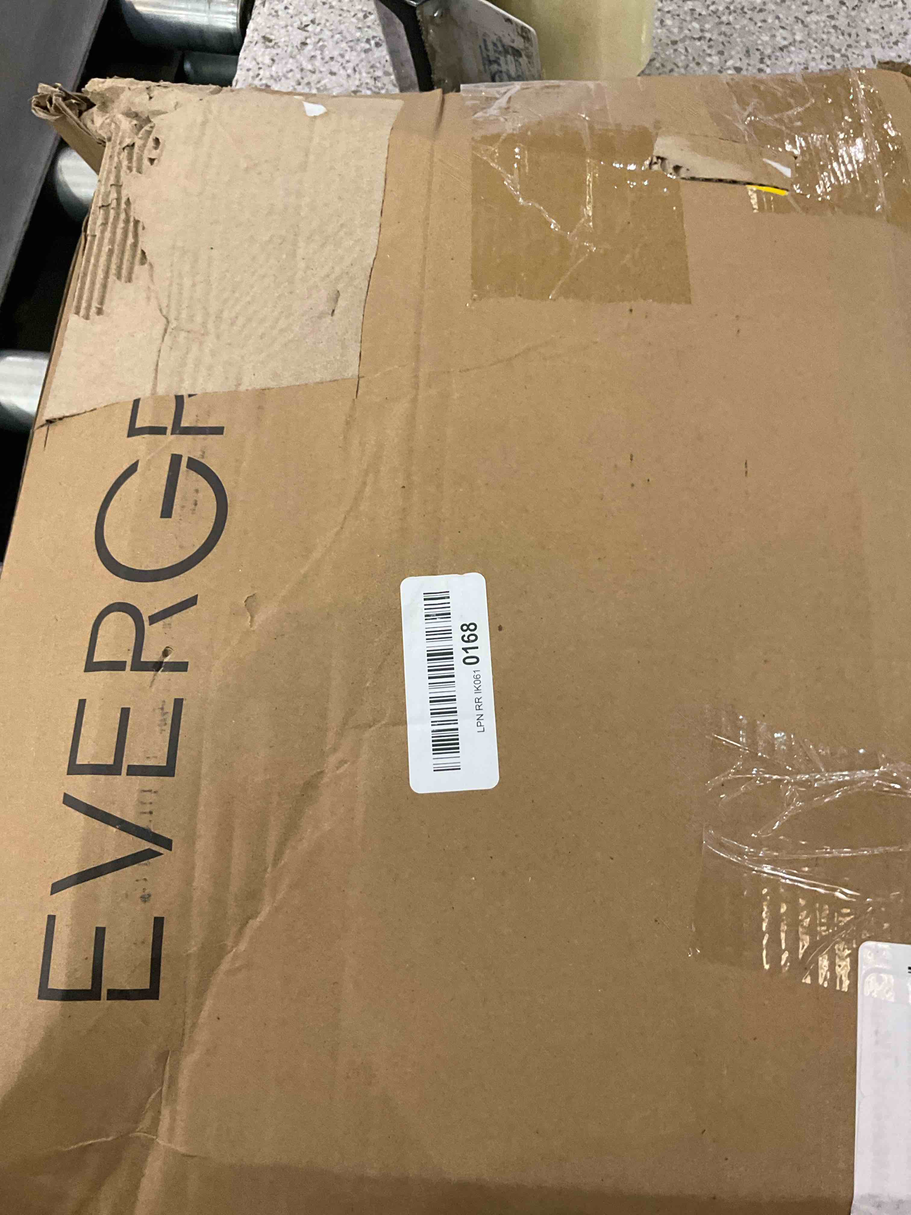 https://s3.amazonaws.com/lotting-images-prod/BargainHunt/EXS01284179_1712761294402.jpeg