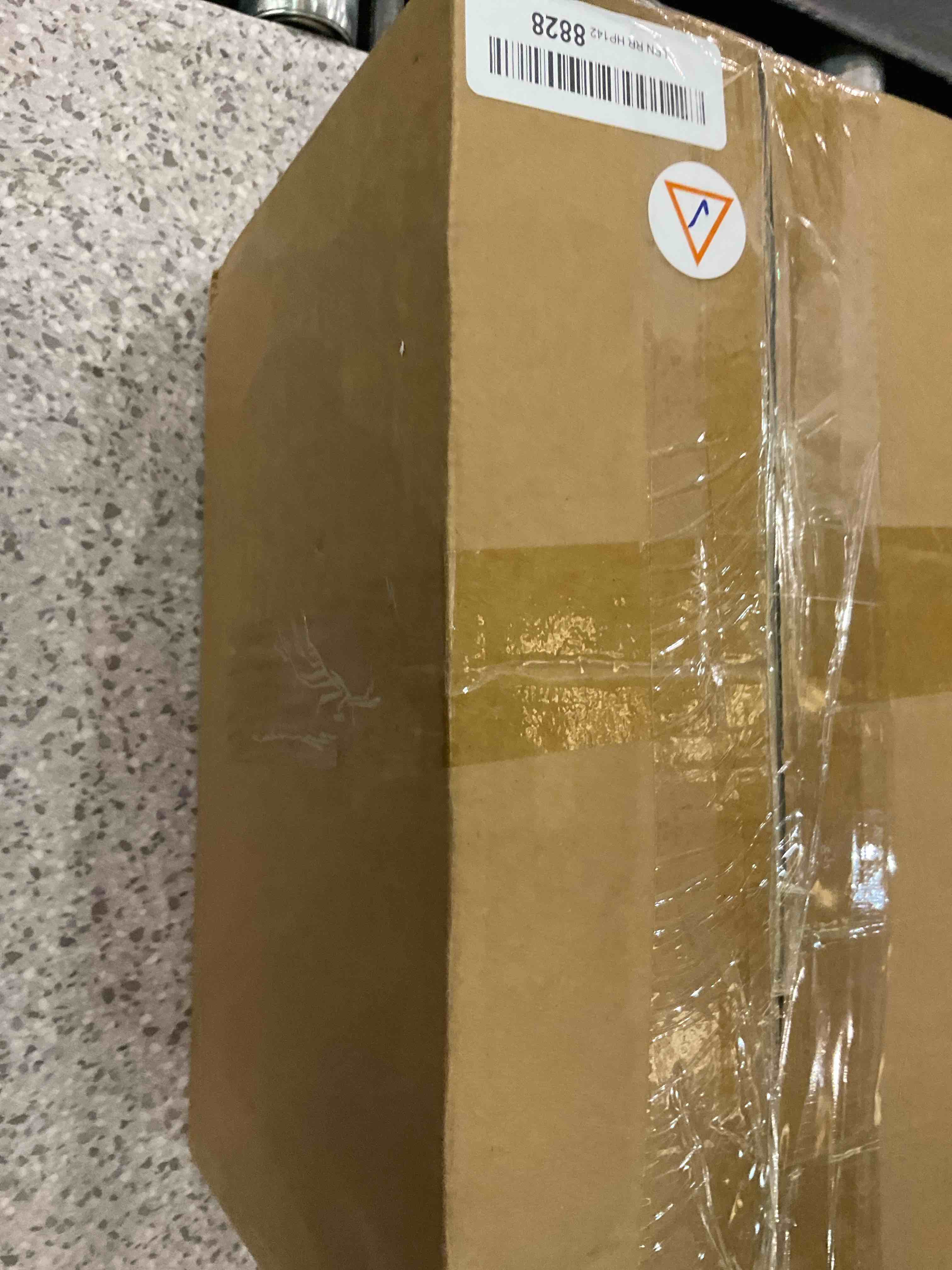 https://s3.amazonaws.com/lotting-images-prod/BargainHunt/EXS01284212_1712768912927.jpeg