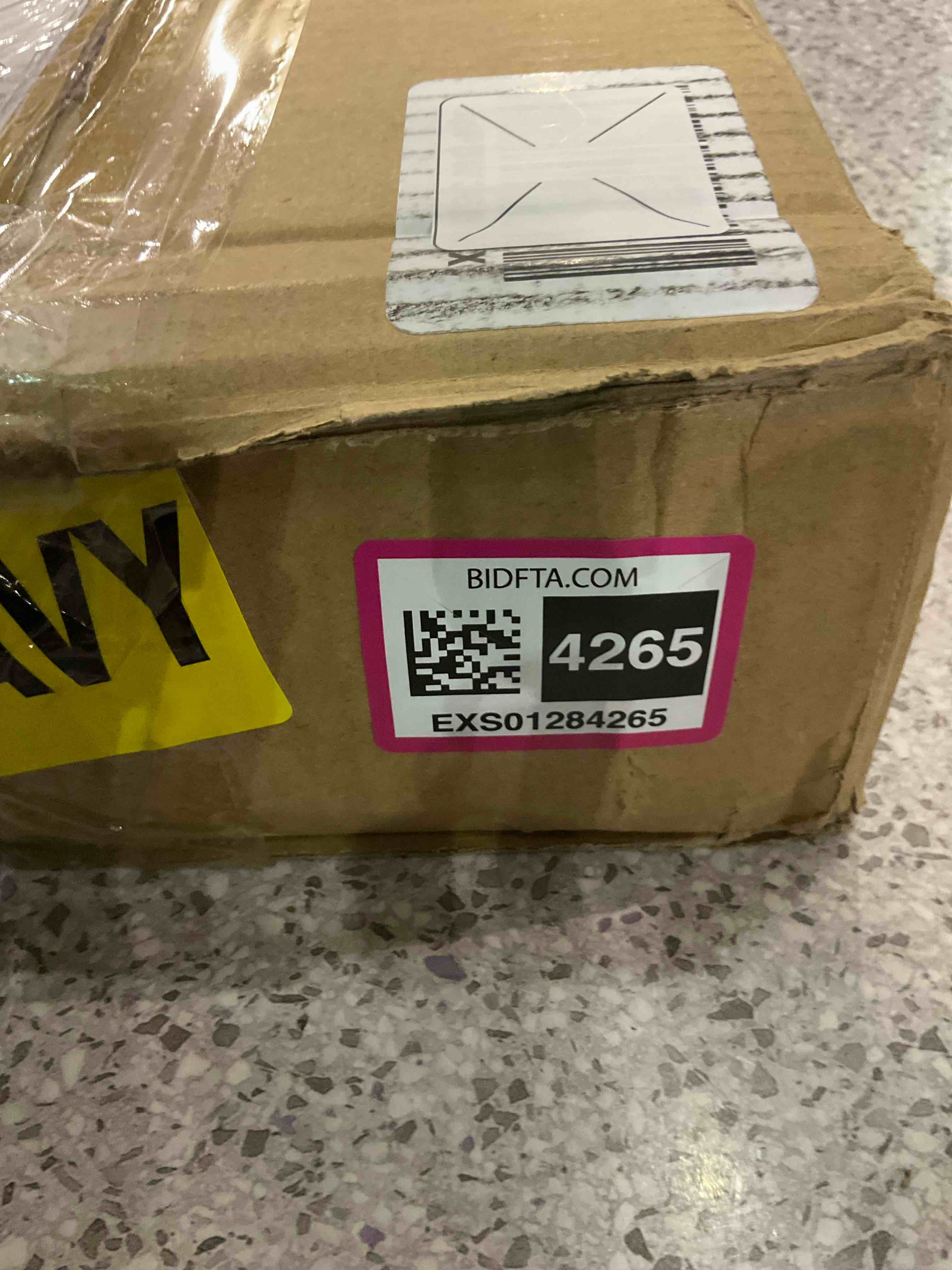https://s3.amazonaws.com/lotting-images-prod/BargainHunt/EXS01284265_1712836059874.jpeg