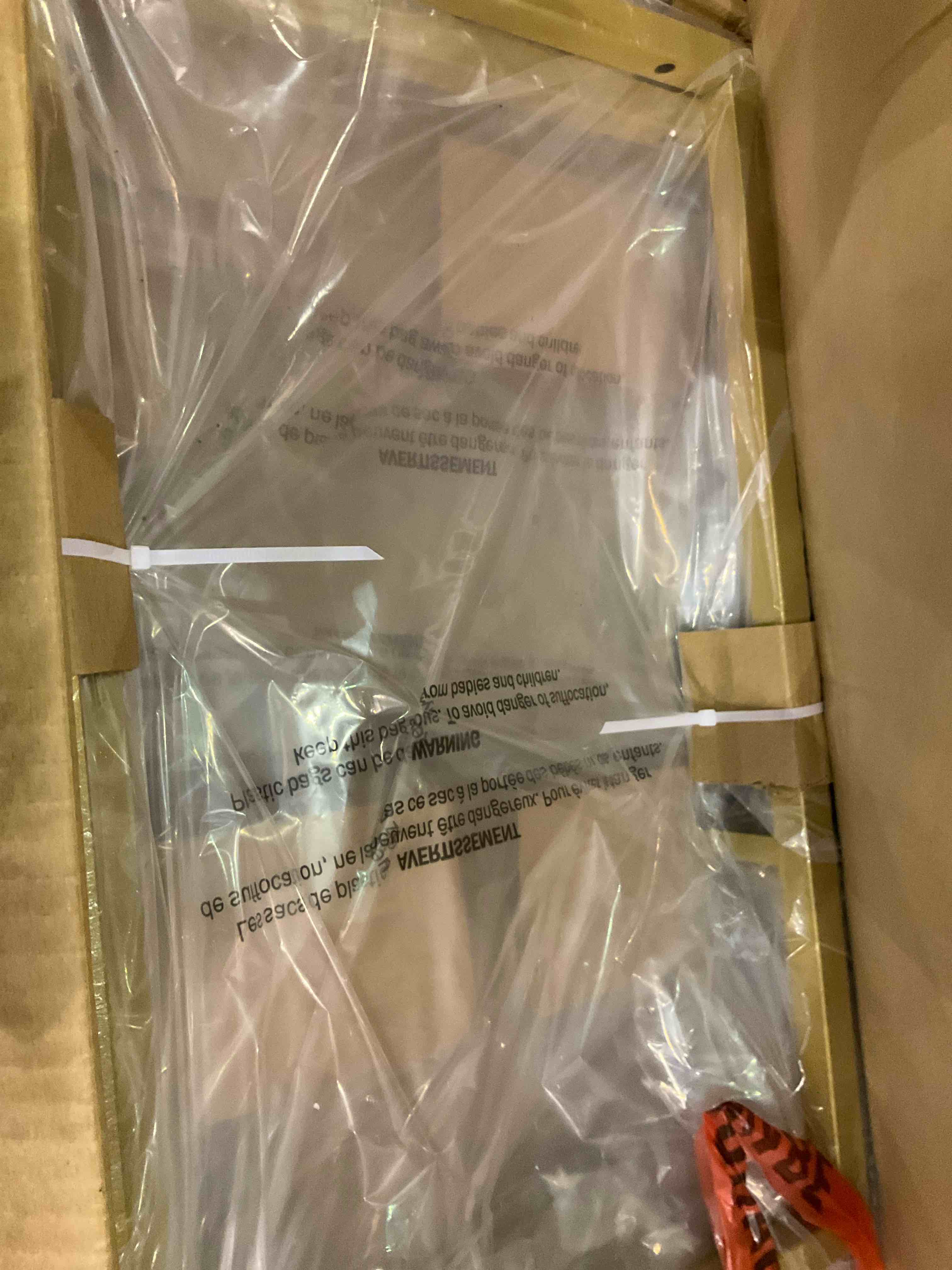 https://s3.amazonaws.com/lotting-images-prod/BargainHunt/EXS01284347_1712859904041.jpeg