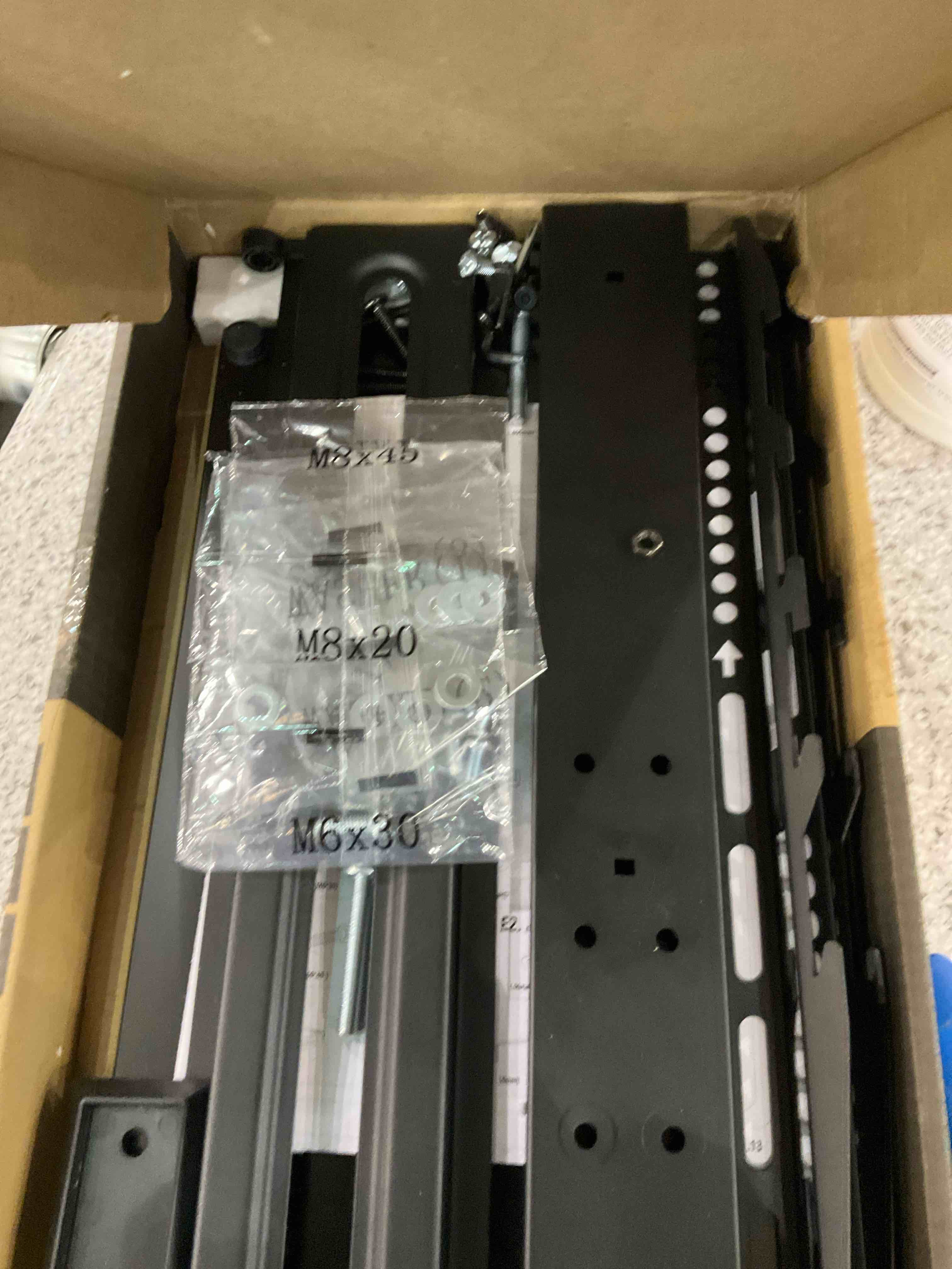 https://s3.amazonaws.com/lotting-images-prod/BargainHunt/EXS01284450_1712937078071.jpeg