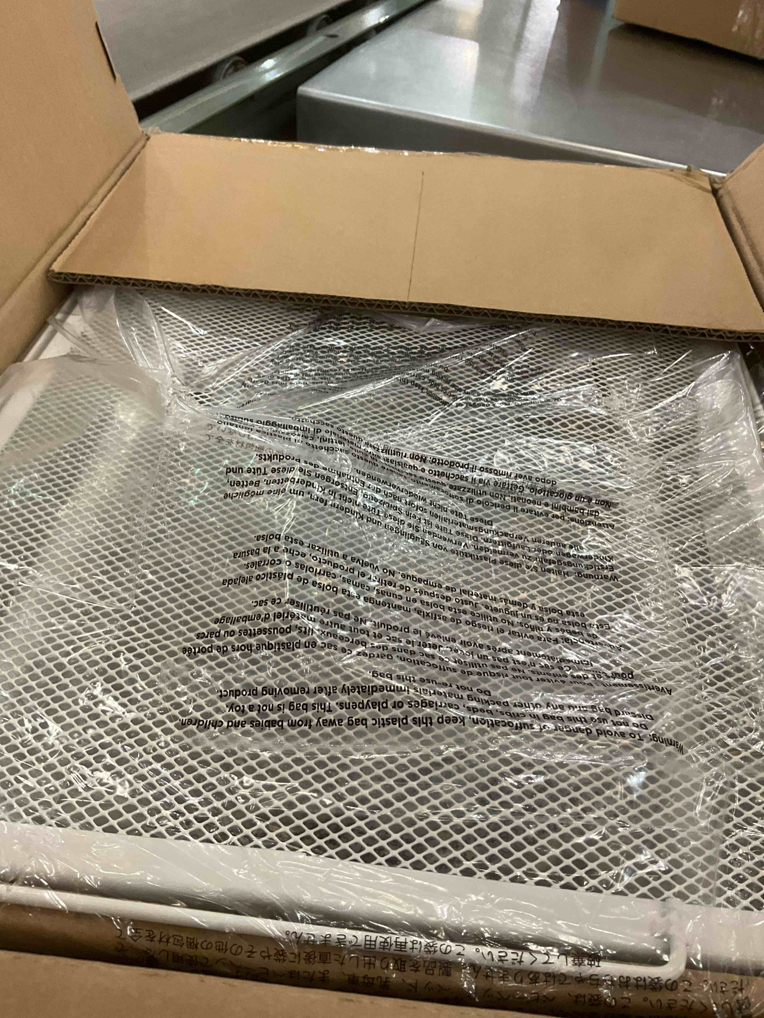 https://s3.amazonaws.com/lotting-images-prod/BargainHunt/EXS01284839_1713290059820.jpeg