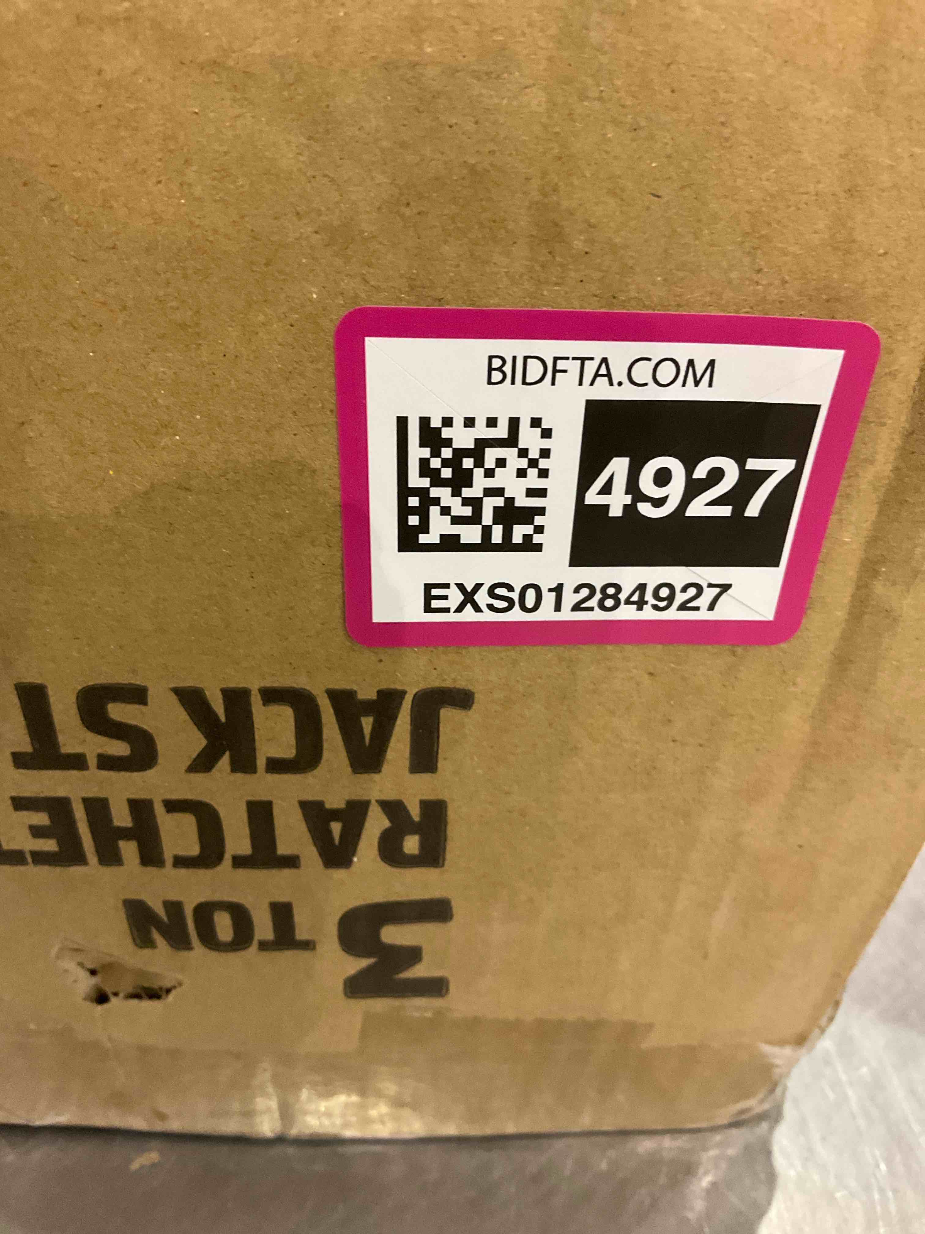 https://s3.amazonaws.com/lotting-images-prod/BargainHunt/EXS01284927_1713361072418.jpeg