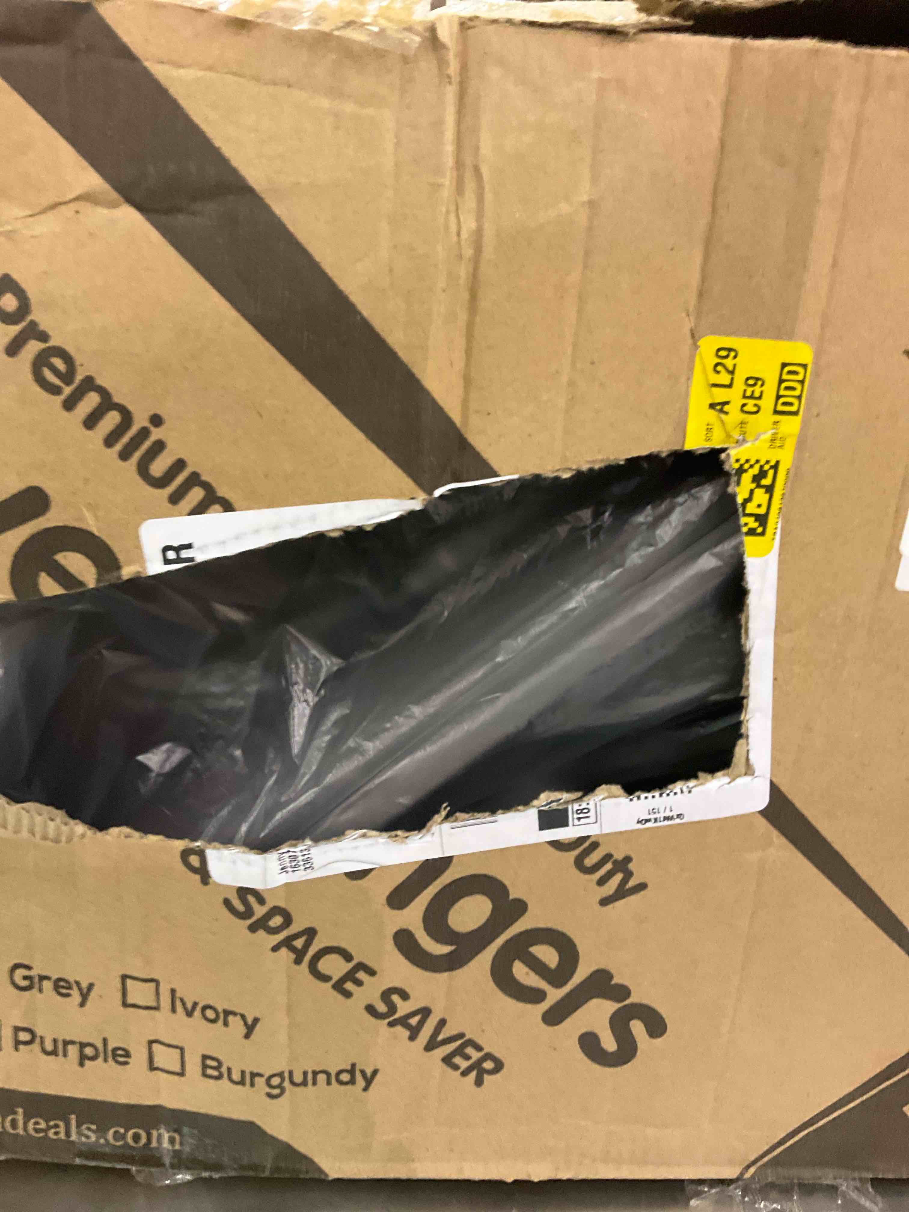 https://s3.amazonaws.com/lotting-images-prod/BargainHunt/EXS01284940_1713361427924.jpeg