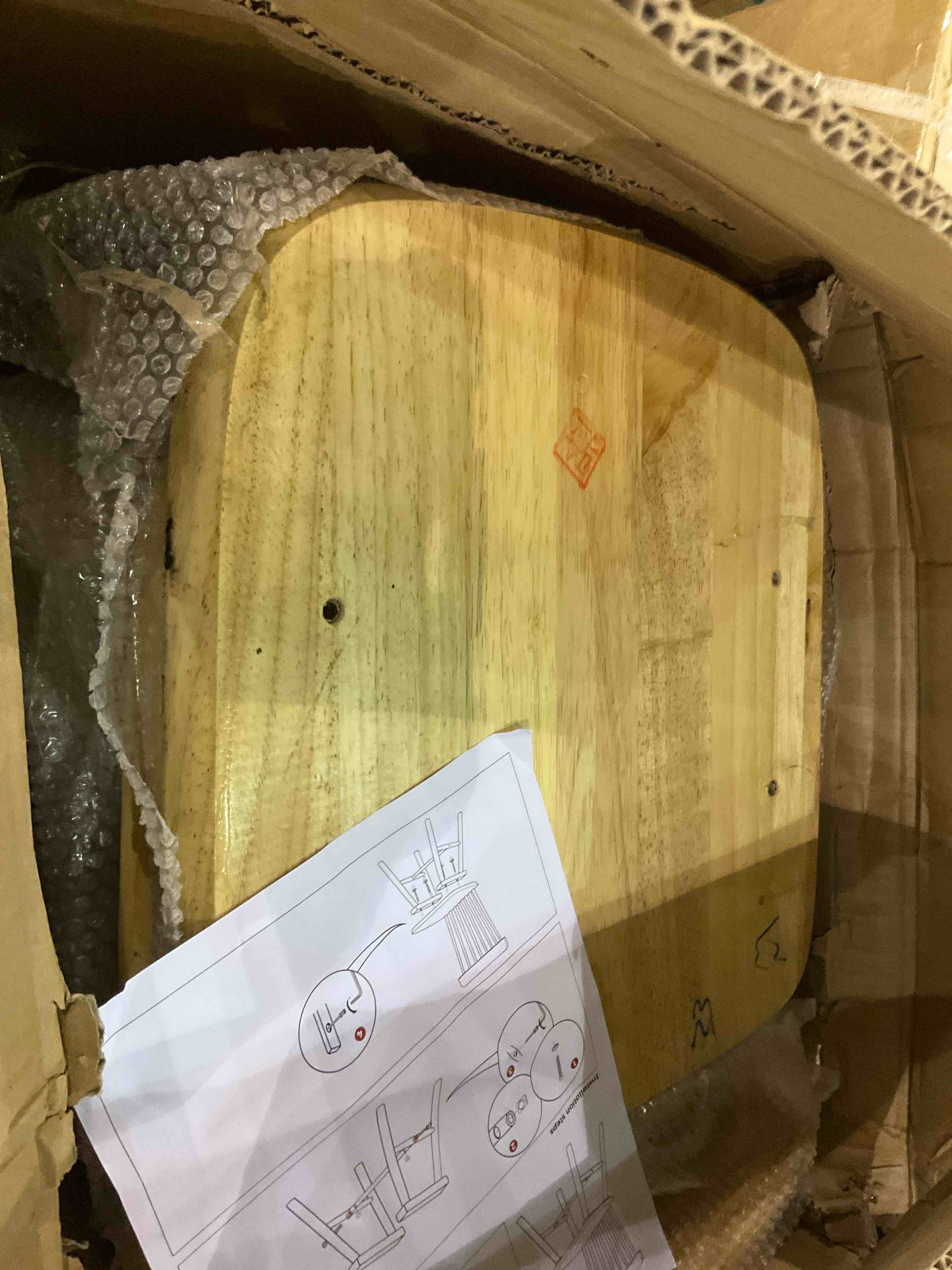 https://s3.amazonaws.com/lotting-images-prod/BargainHunt/EXS01285098_1713181618353.jpeg