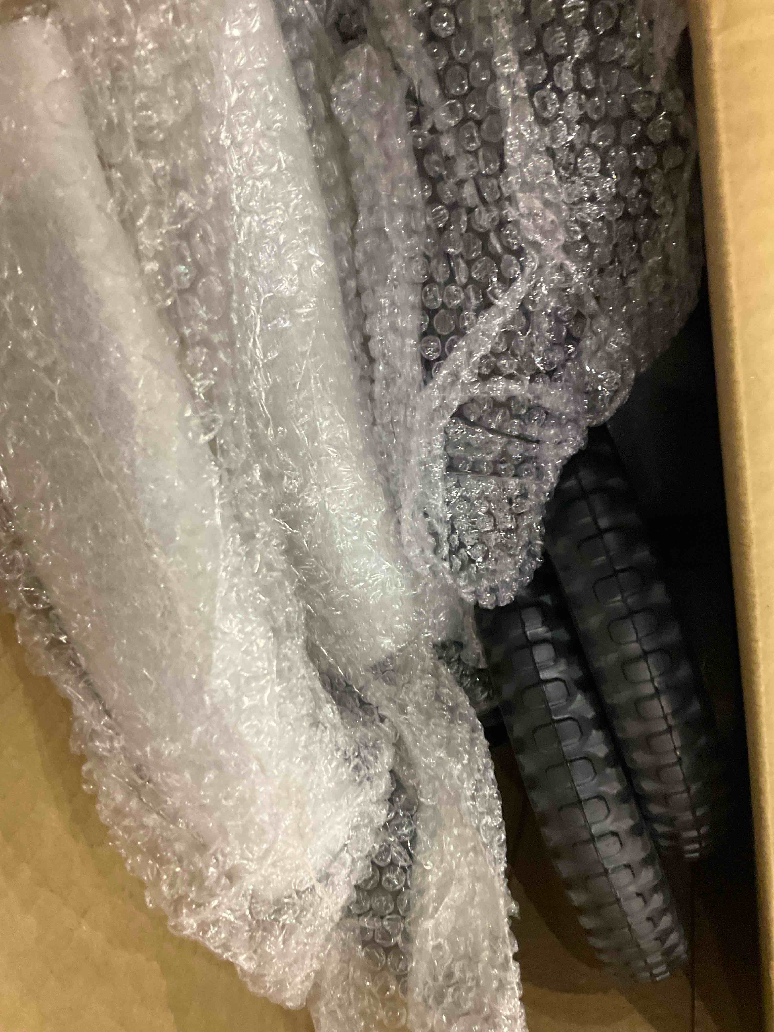 https://s3.amazonaws.com/lotting-images-prod/BargainHunt/EXS01285251_1713274196466.jpeg