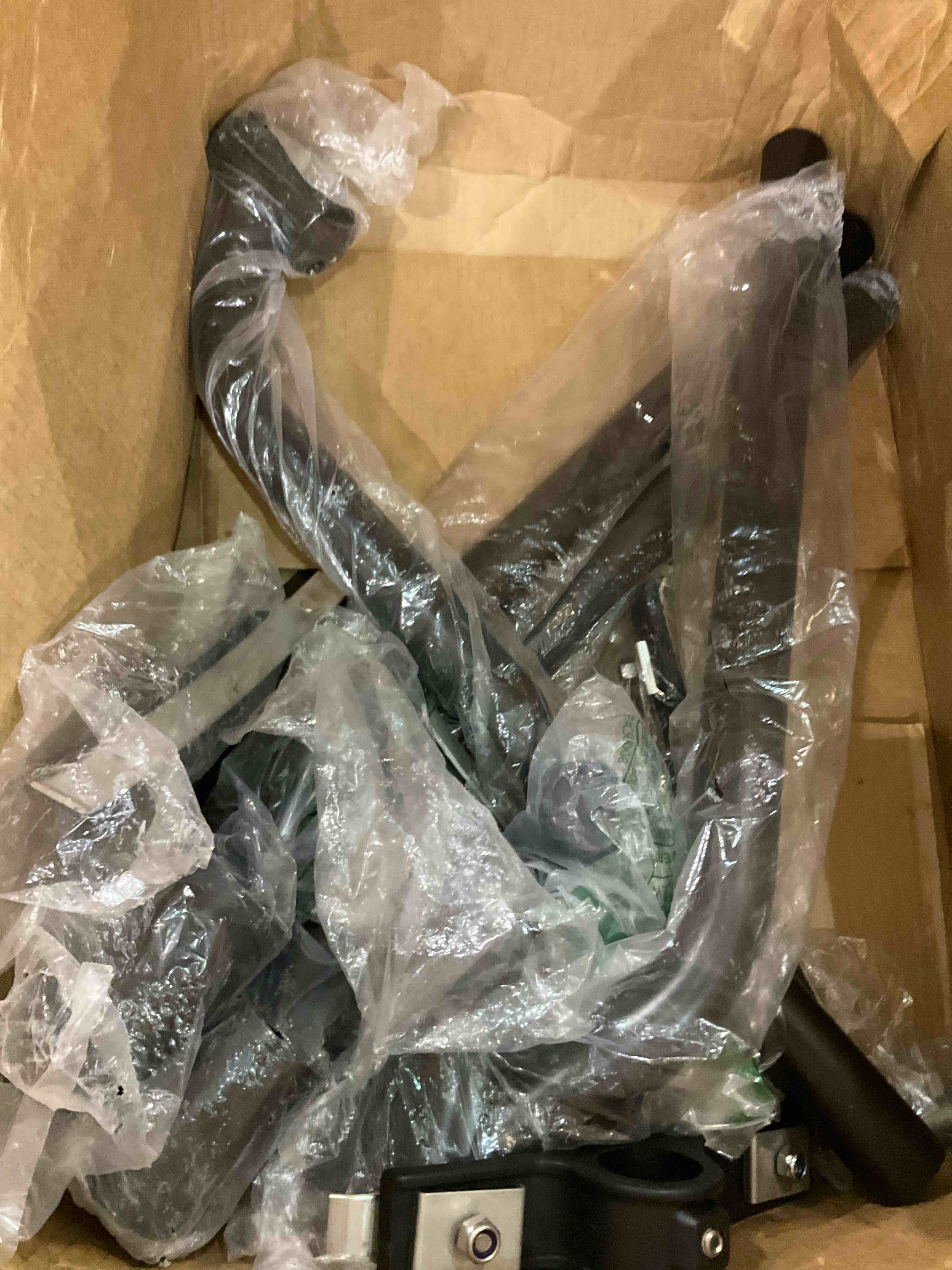 https://s3.amazonaws.com/lotting-images-prod/BargainHunt/EXS01285259_1713276512164.jpeg