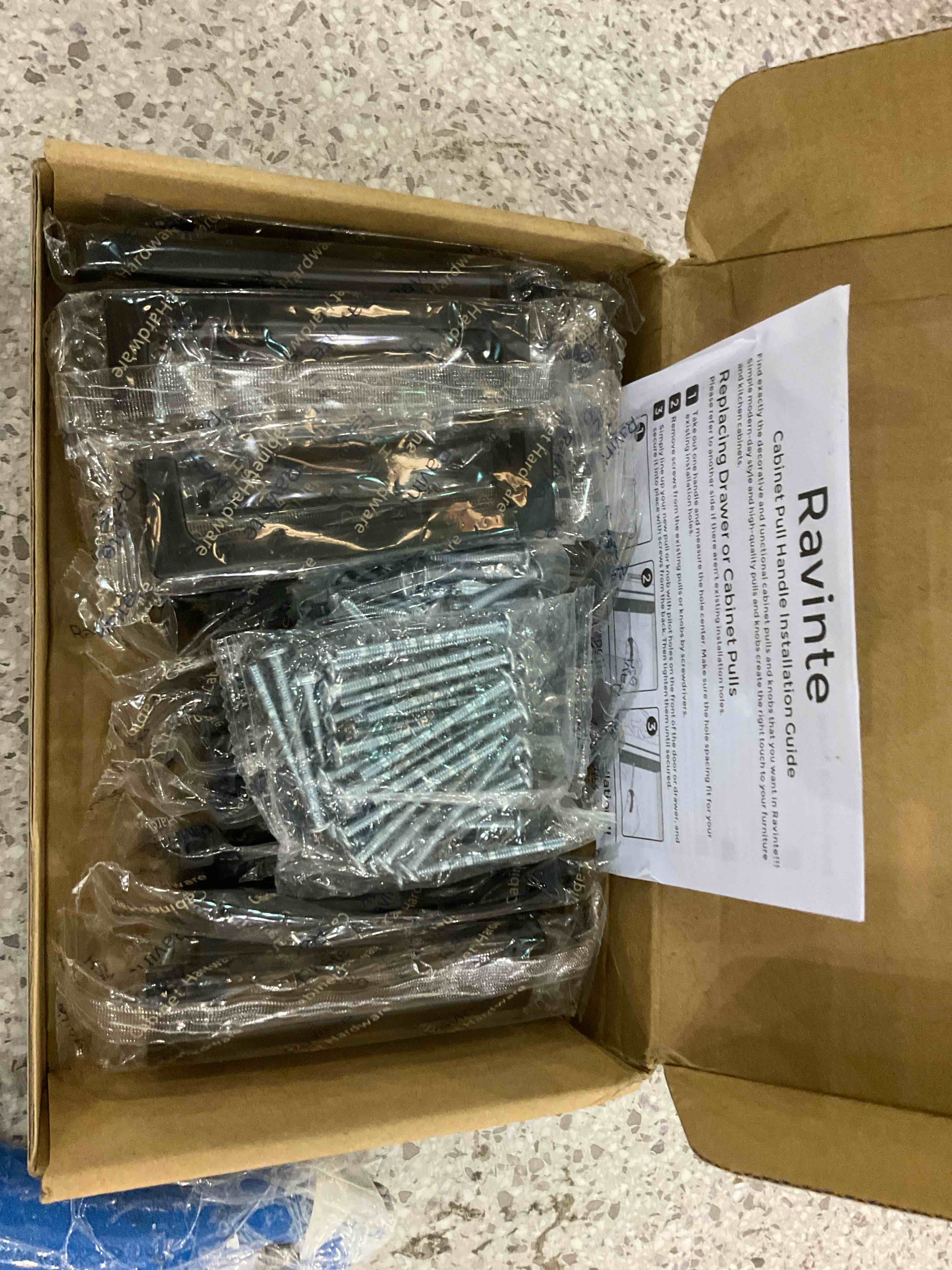 https://s3.amazonaws.com/lotting-images-prod/BargainHunt/EXS01285358_1713361767773.jpeg